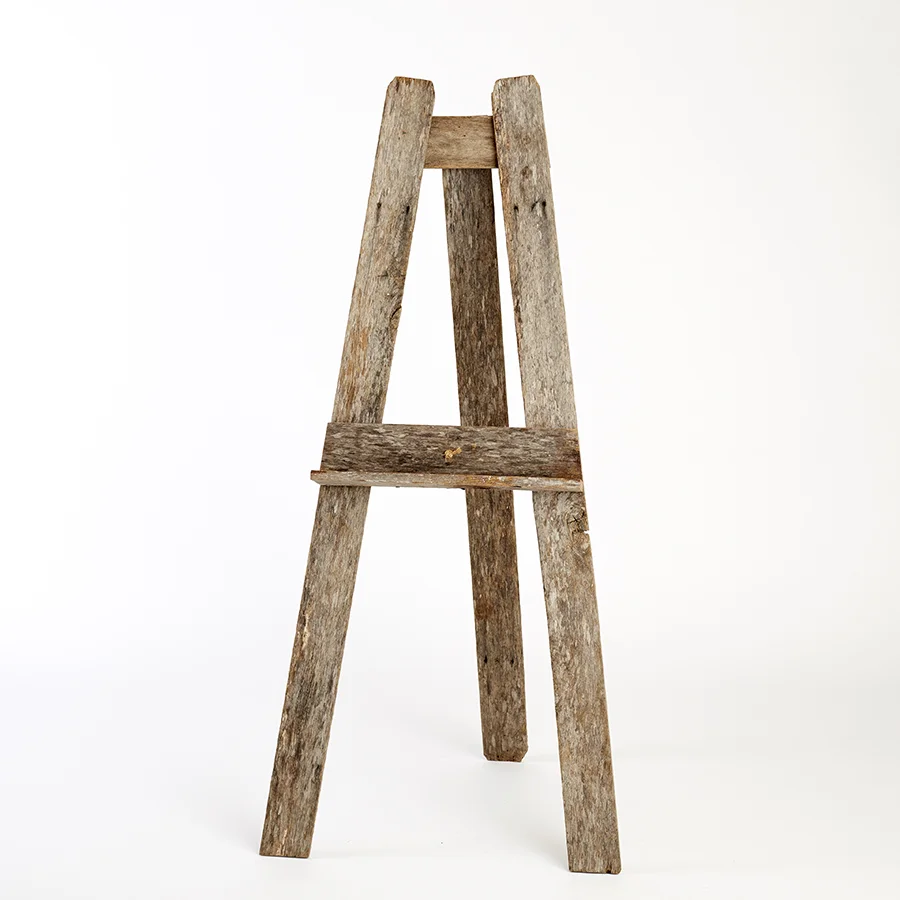 Audrey & Angus1127 RUSTIC TIMBER FLOOR STANDING EASEL : NATURAL .jpg