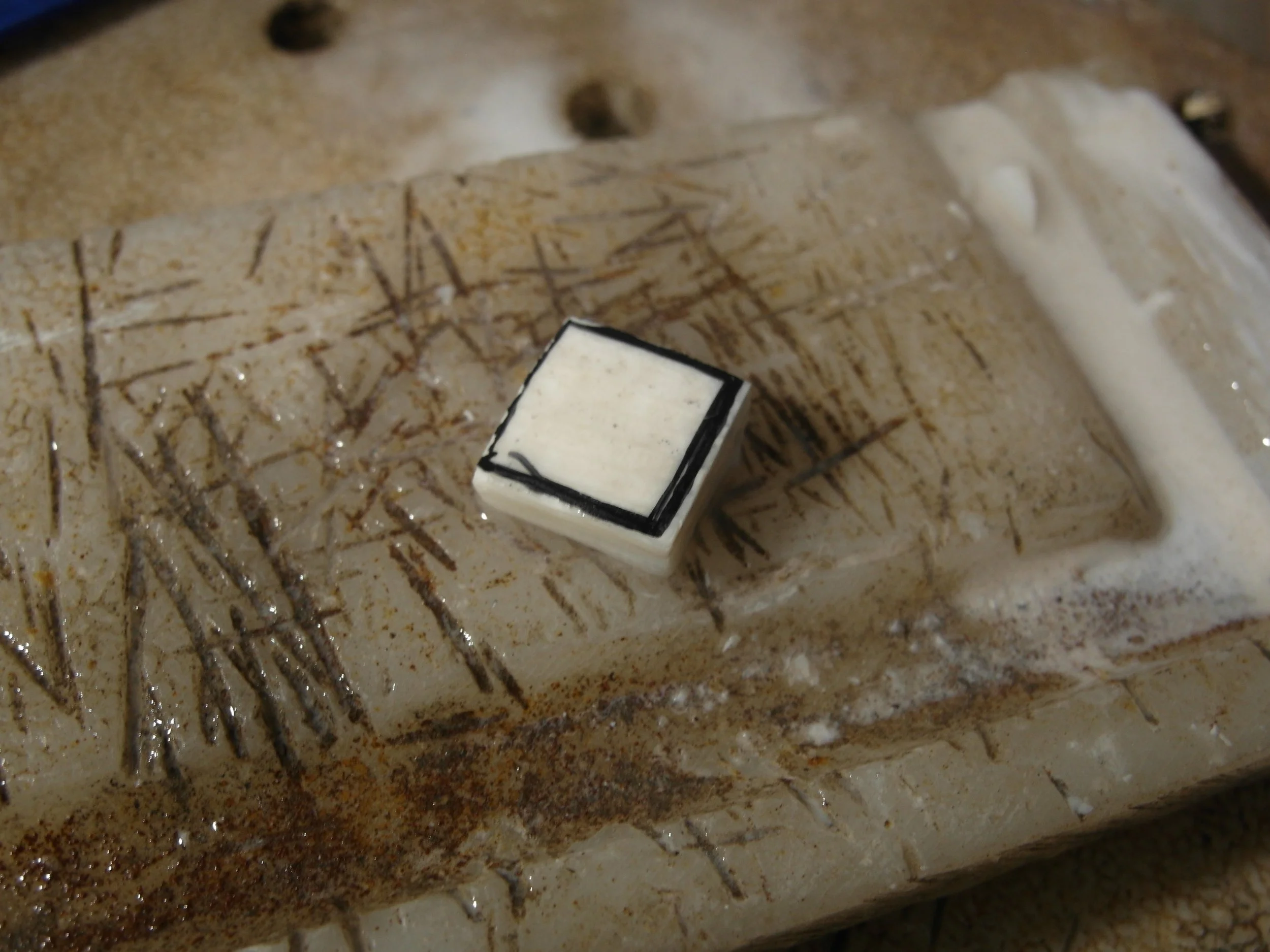 Making a silver hinged bangle set with a MAPA pearl and shell (40).JPG