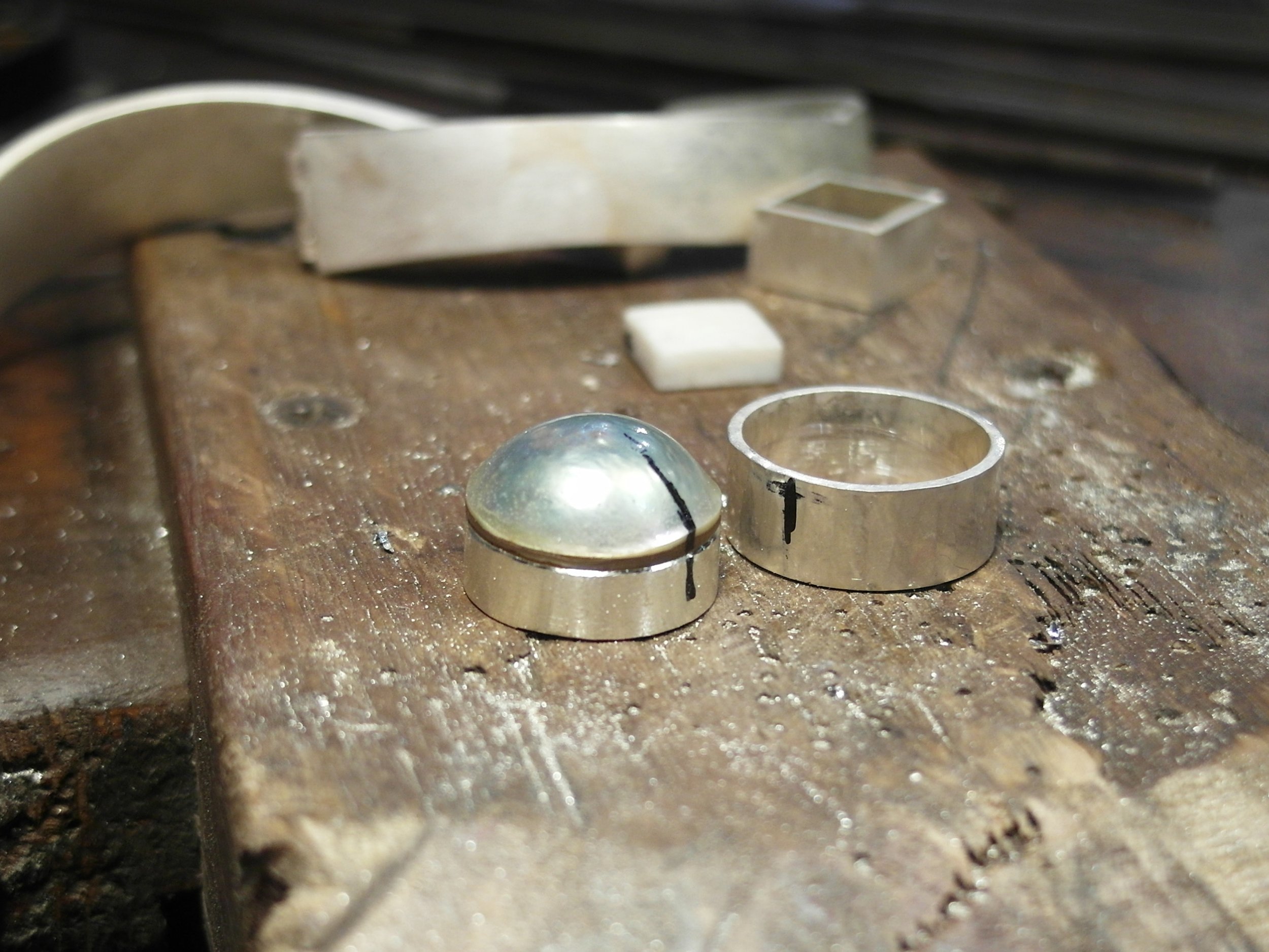 Making a silver hinged bangle set with a MAPA pearl and shell (43).JPG