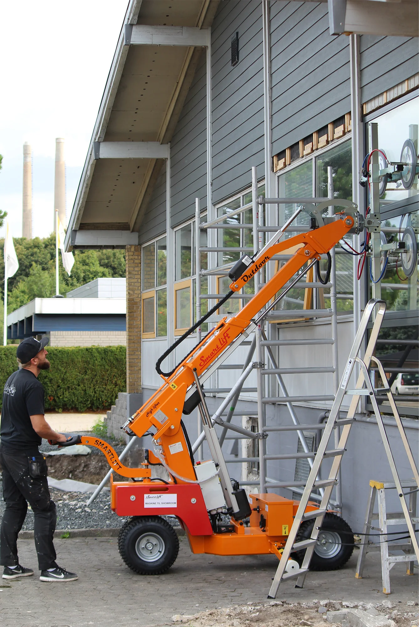 SL608HL-window-installation.jpg