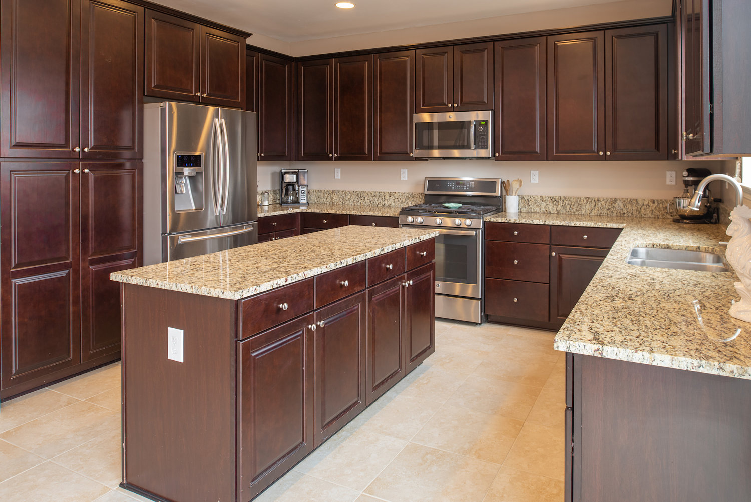 10660FoxberryParkDr(high)-7_opt.jpg