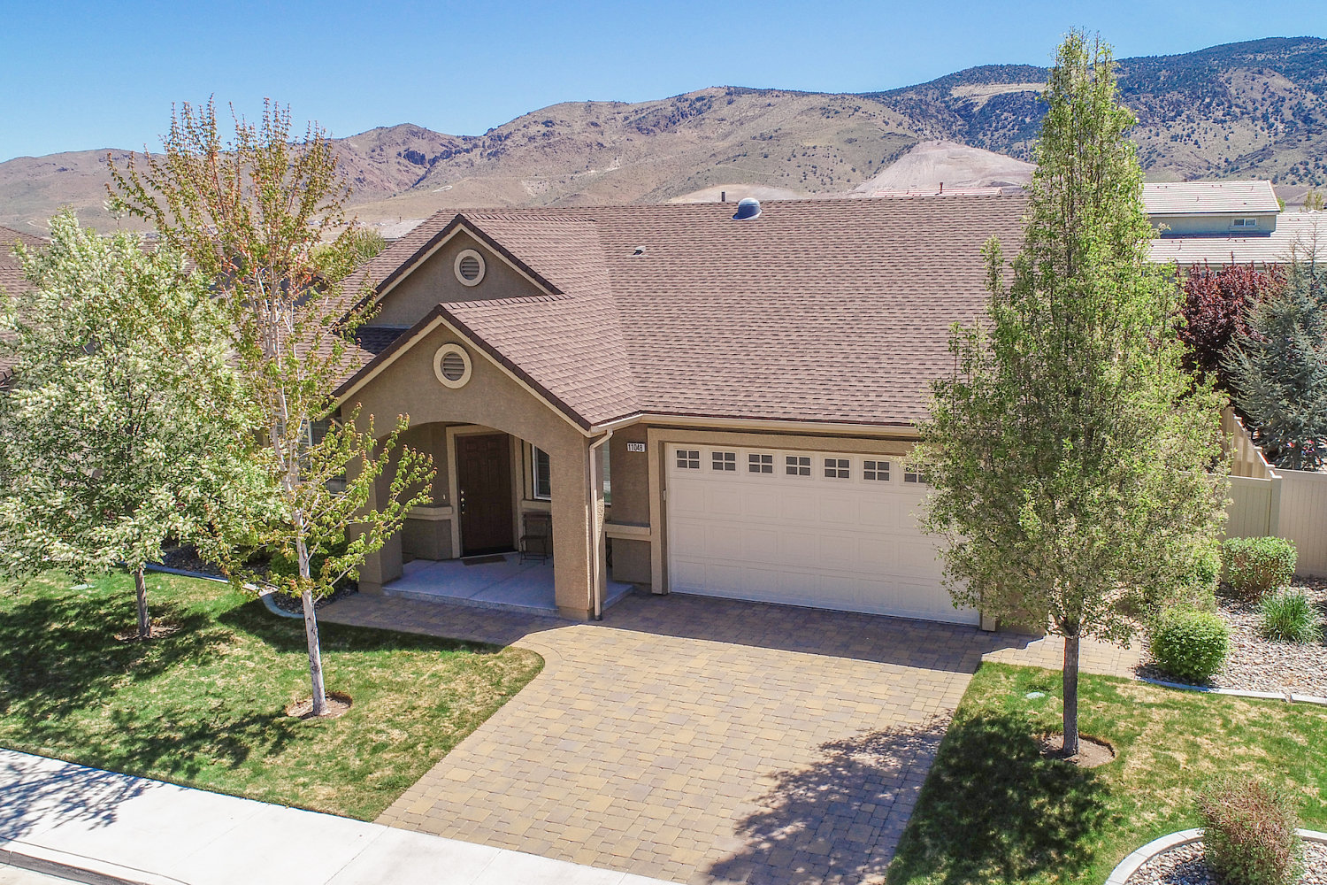 11048ColtonDr(high)-7_opt.jpg