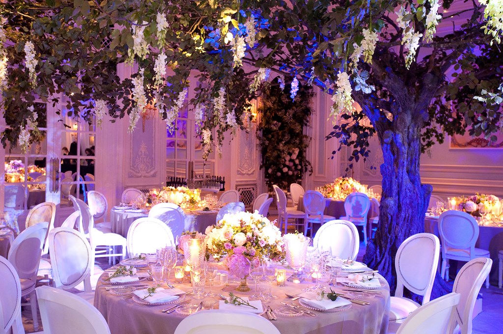 luxury-wedding-planner-sarah-haywood-wedding-garden.jpg