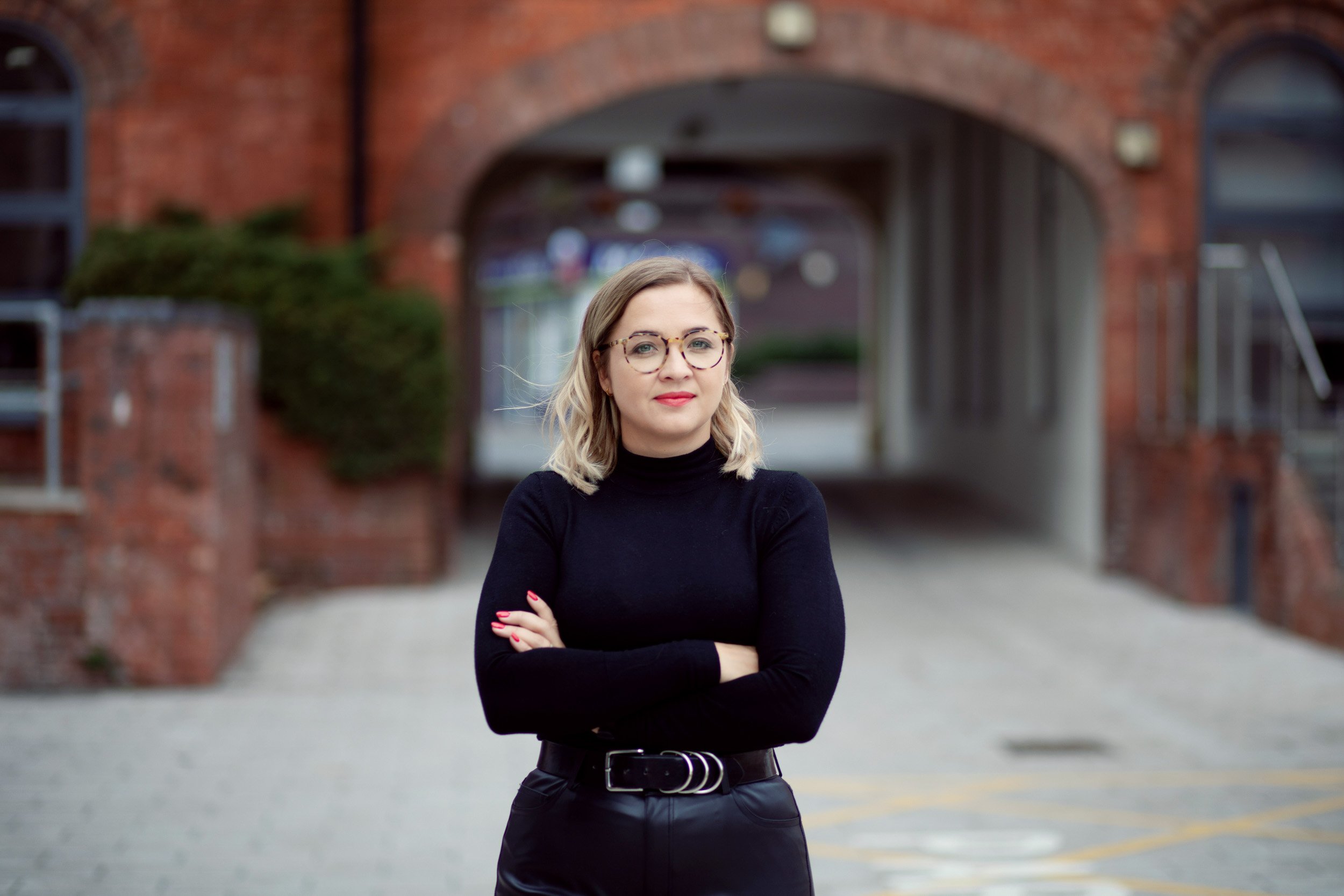 Should Consultants Invest in Personal Branding? Here’s How It Impacts Website Conversion