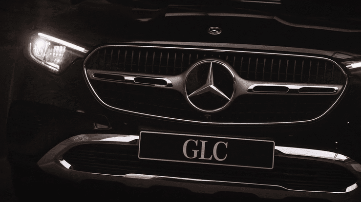 MERCEDES-BENZ - WELL WORTH A LOOK