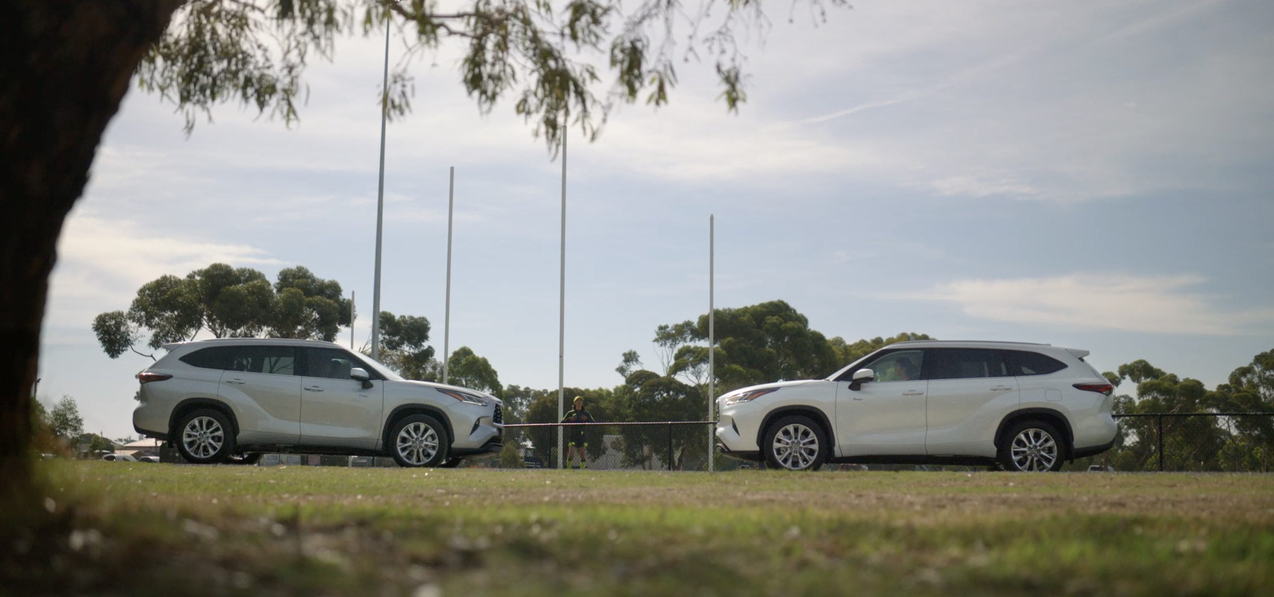 TOYOTA KLUGER - THE FEELING STARTS HERE