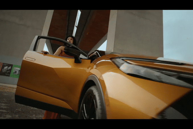 TOYOTA C-HR - THE FEELING STARTS HERE