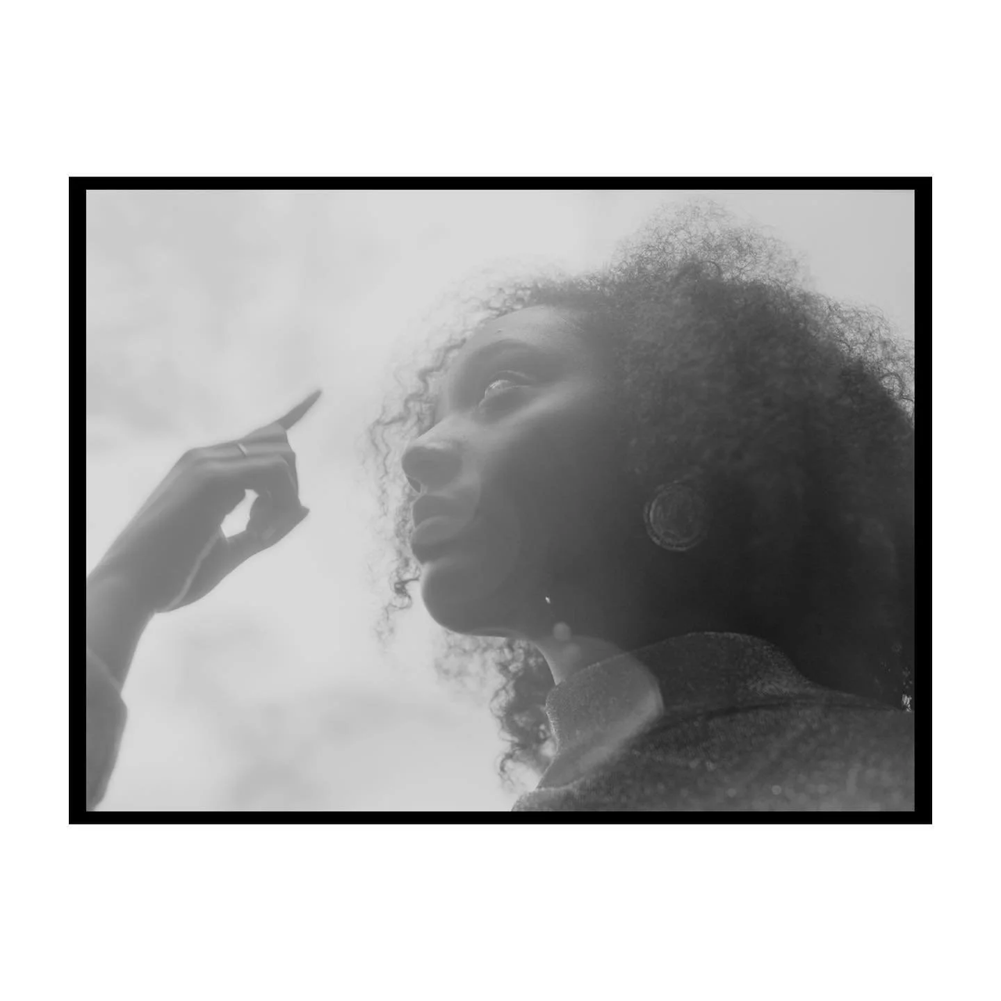 Signing the hand dialect in a Tasmanian forest with @medhanitbarratt for @myfoundrylife @christopher__miles @joejmorris_ @studioartoholic @lotuswhitesugito @scottywoodaus7 @mattfezz #tasmania