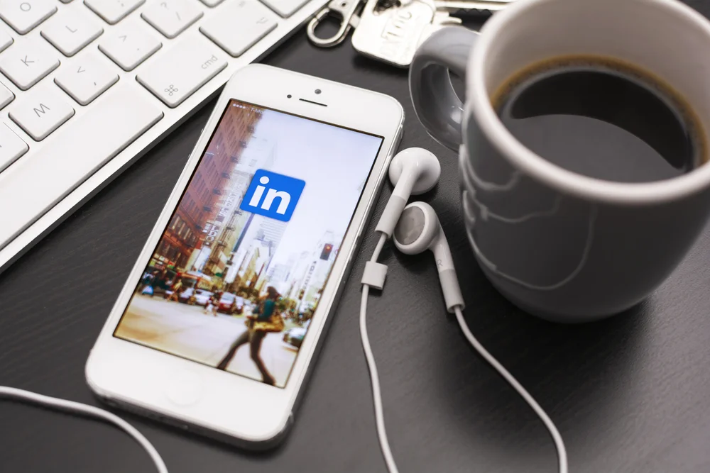 Easy referencing and LinkedIn accessibility