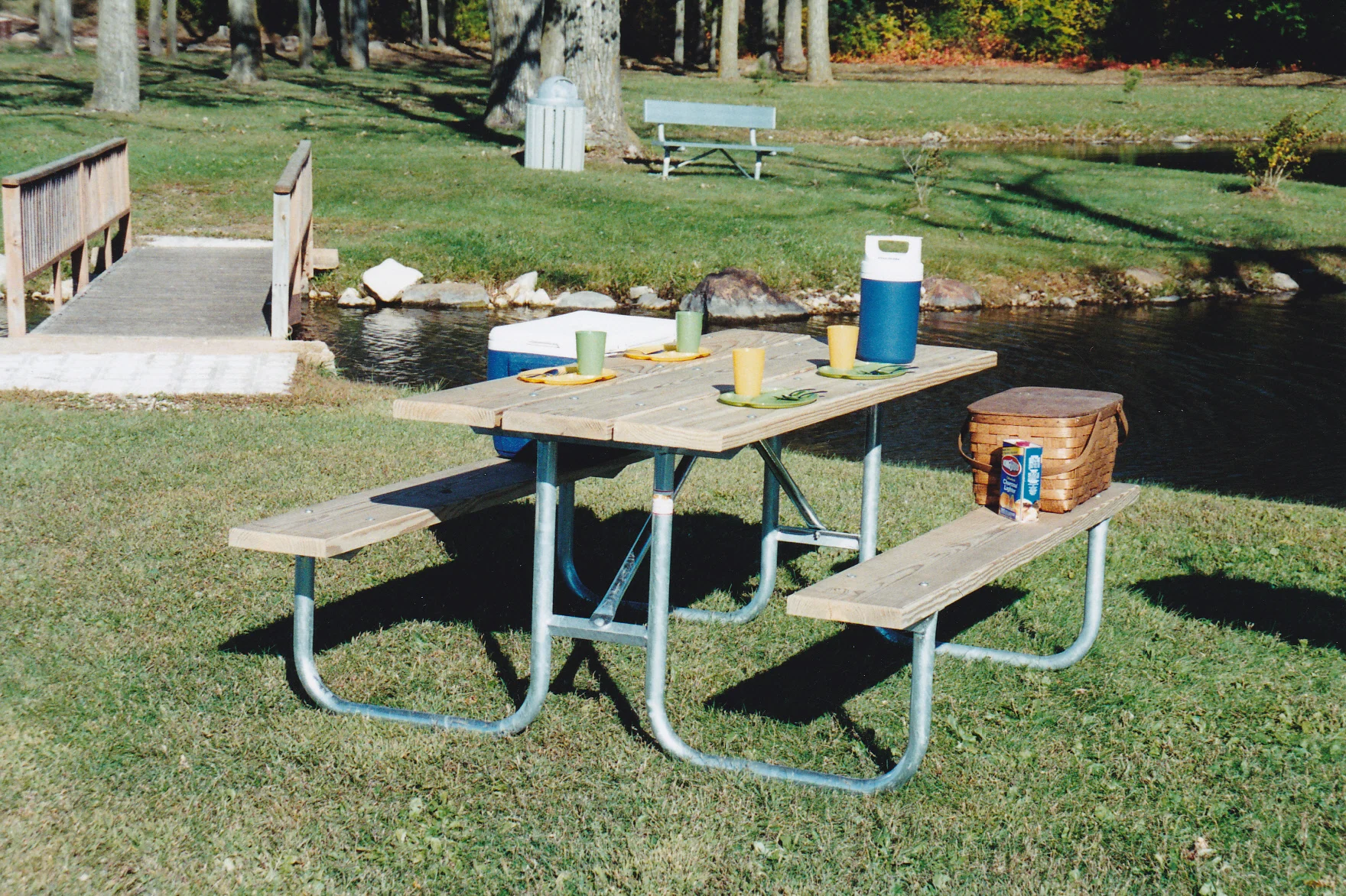 Pilot Rock UT_G_6TP_Picnic_Table.jpg