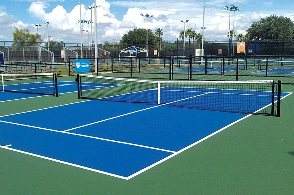 PRB1117_Warren_Tennis2.jpg