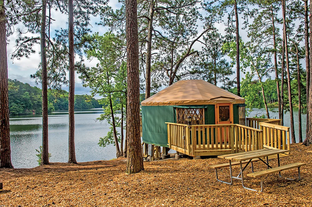 PRB0418_PacificYurts3.jpg