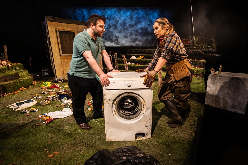 Bordr - Dirty Laundry Theatre