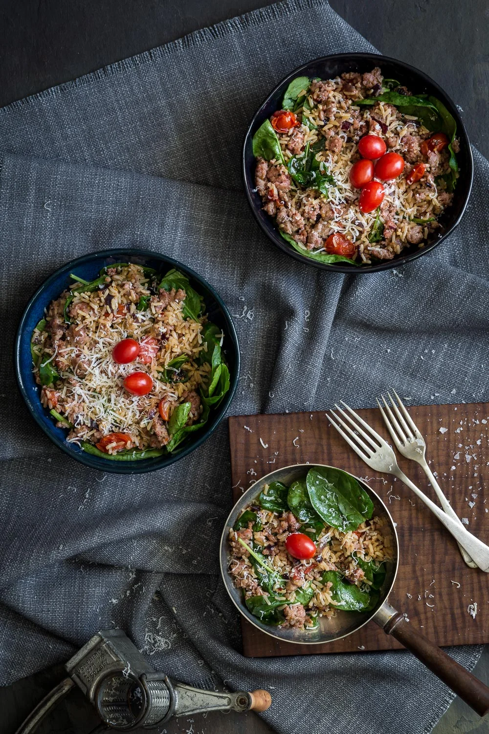 Fresh Sausage, Spinach and Tomato Bowl