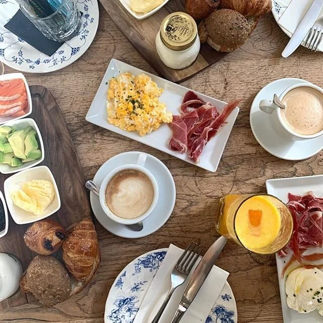 Mañana nuestro menú brunch especial para dos personas en @elperroylagalletachamberi