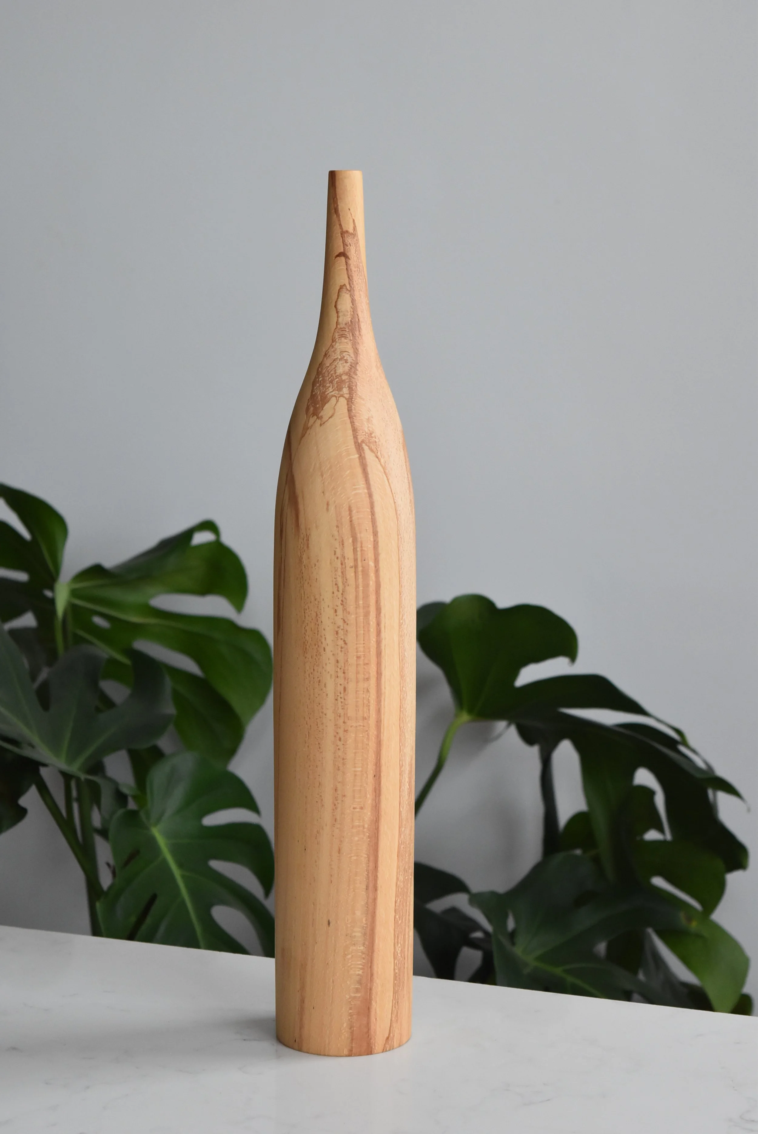 XL Bottle Vase in Patterned Beech