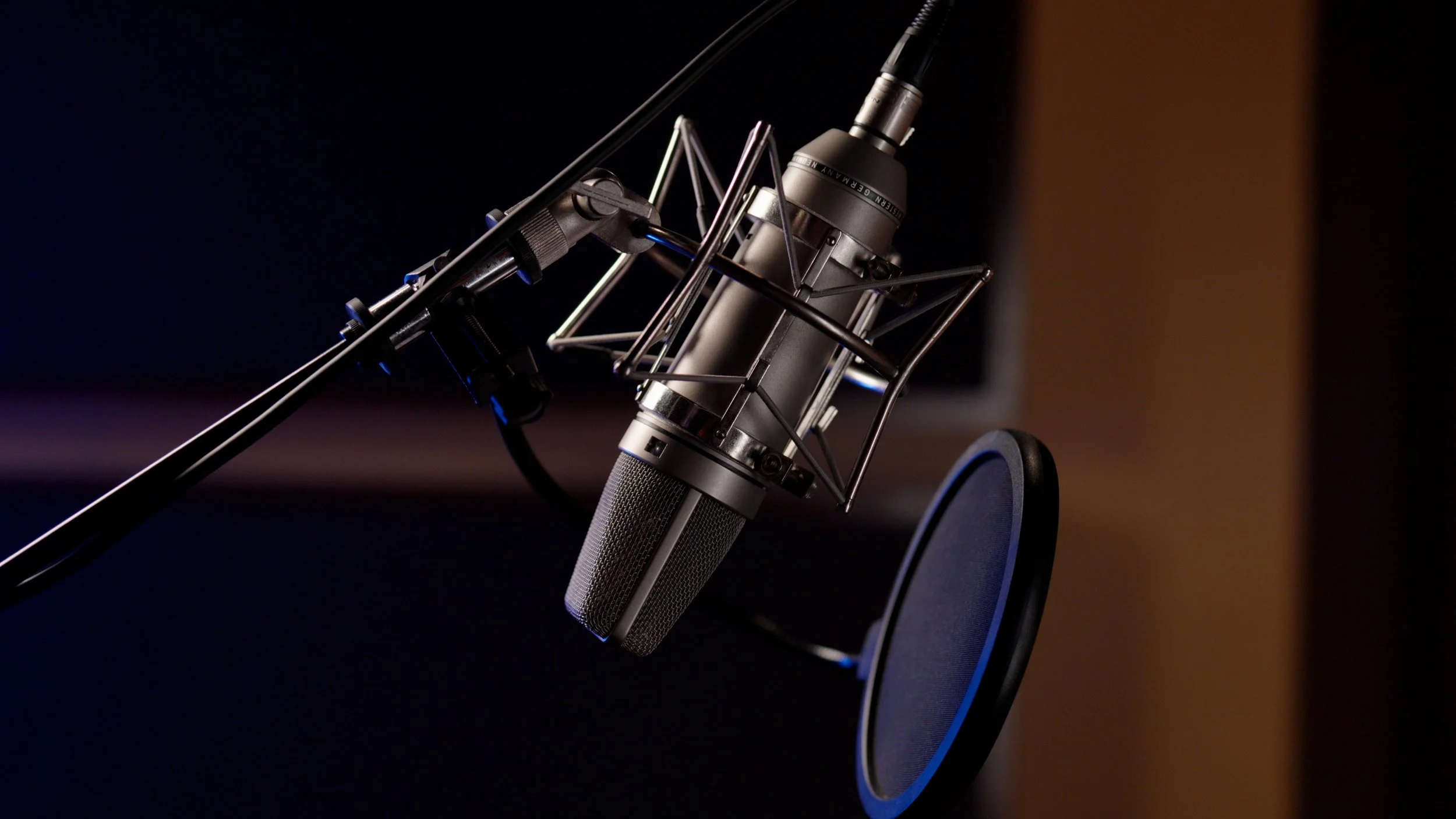 Voice Coaches_B-Roll-00_39_38_54.Still007.jpg