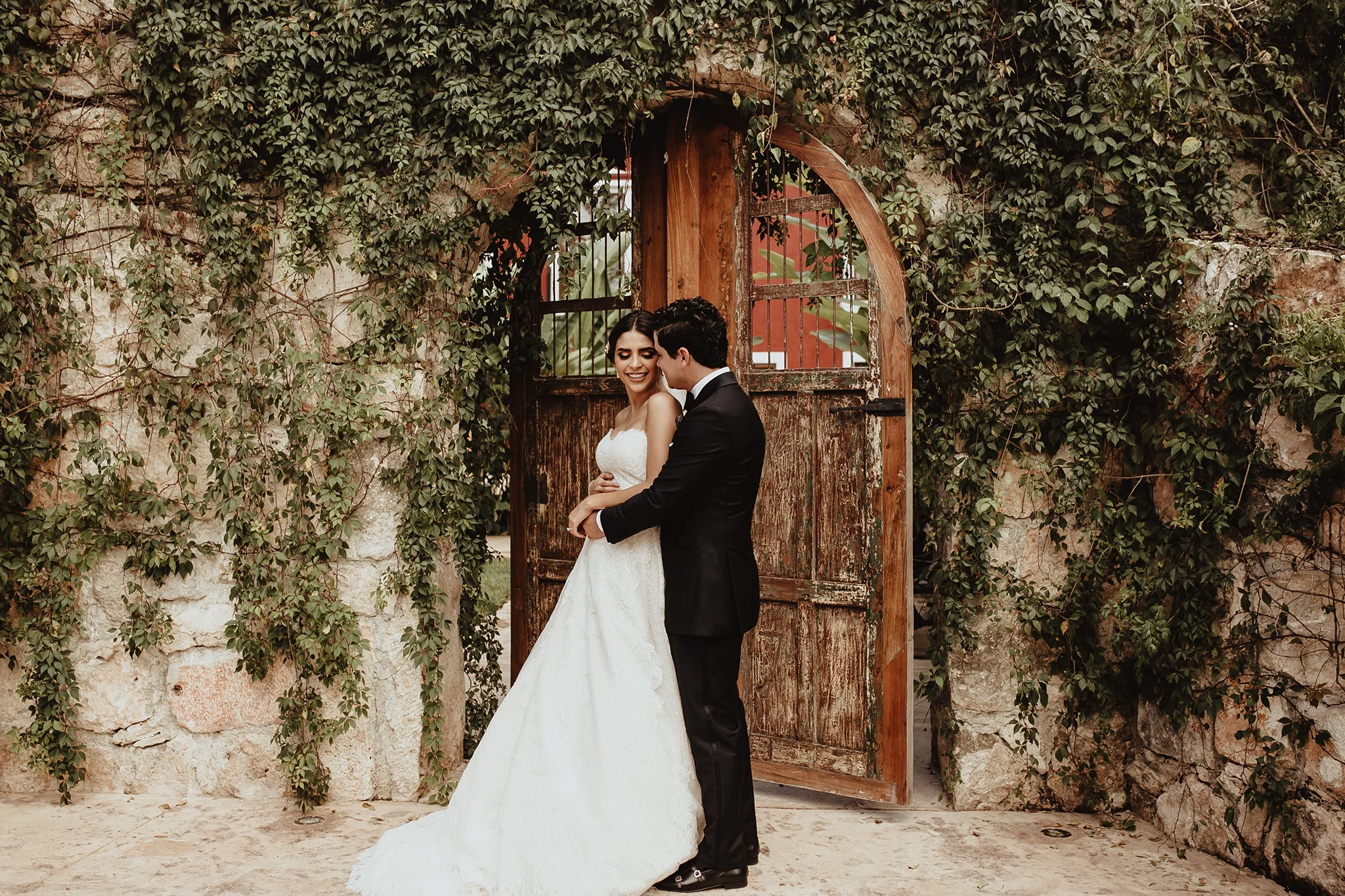 0176F&Yslide_WeddingDstination_MeridaYucatan_HaciendasMerida_BodasMexico_BodasYucatan_Boda_Destino.jpg