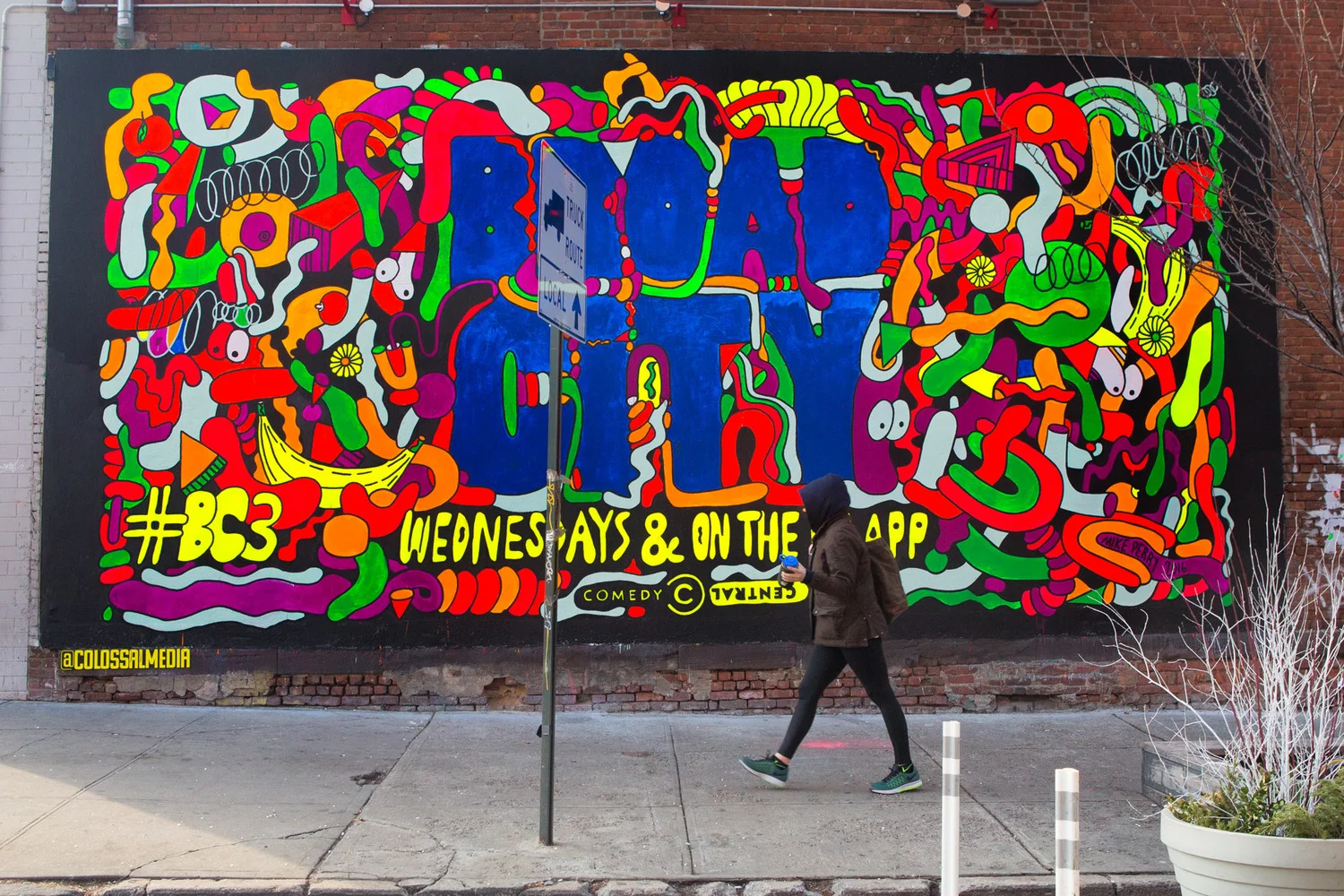 BROAD CITY SEASON 3 INTERACTIVE MURAL