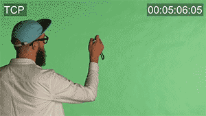 Mike_Drawing_Boobs_03.gif