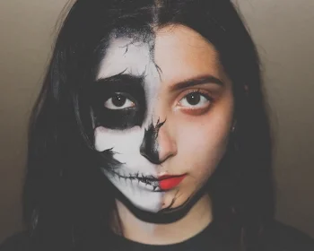 ghoul edgar-perez-424673-unsplash.jpg