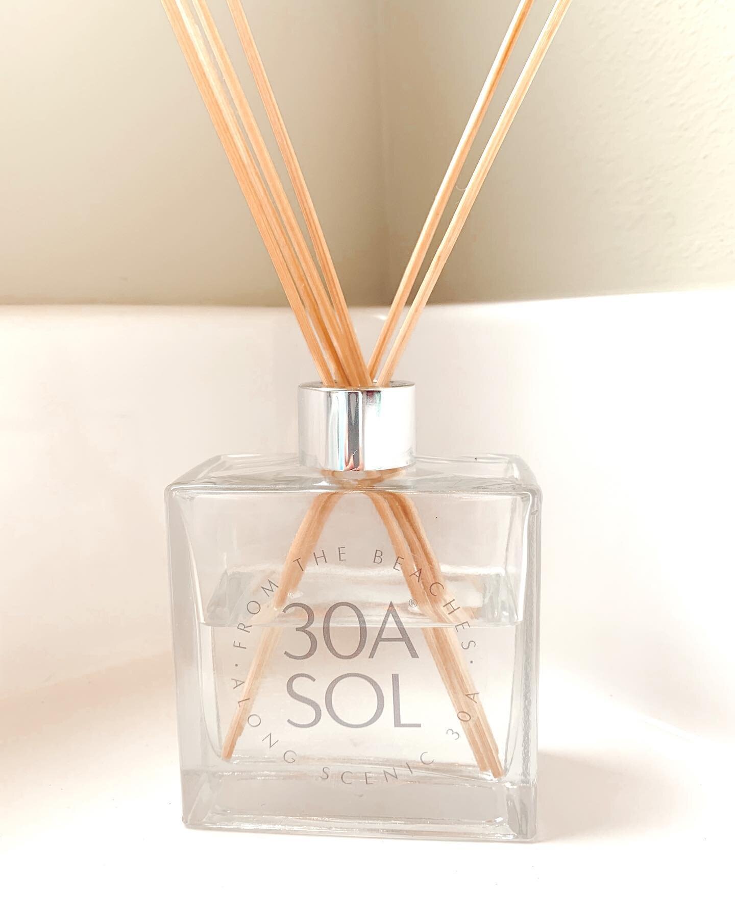 Bring the essence of the beach into any space with our new aromatic reed diffusers. ⚡️