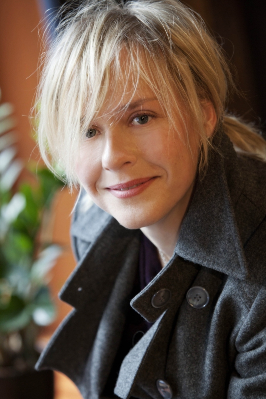Monday April 24th – Finland “Mammoth" (formally Jessika’s Cub”) Playwright: Leea Klemola