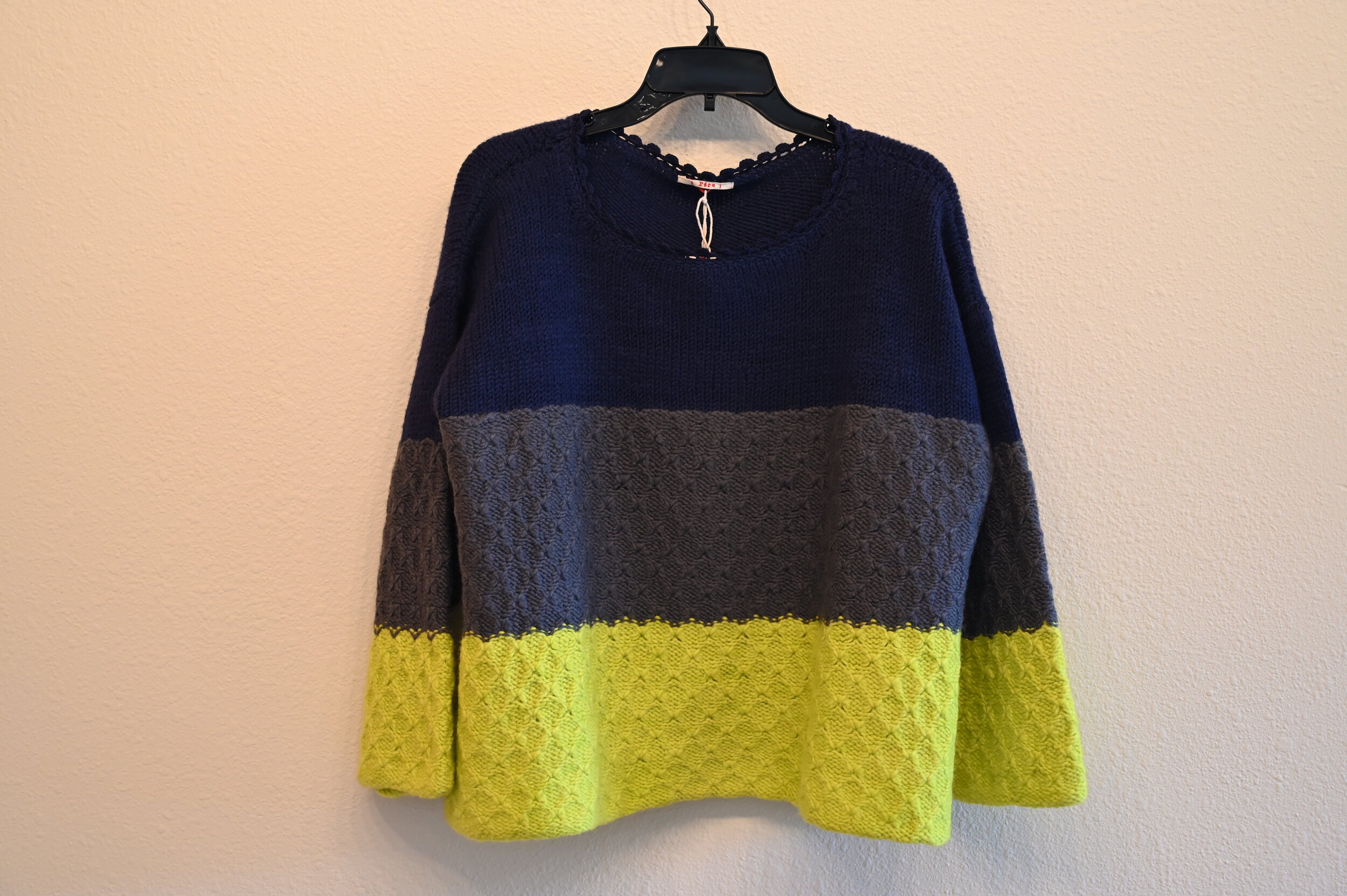 Péro Color Block Sweater