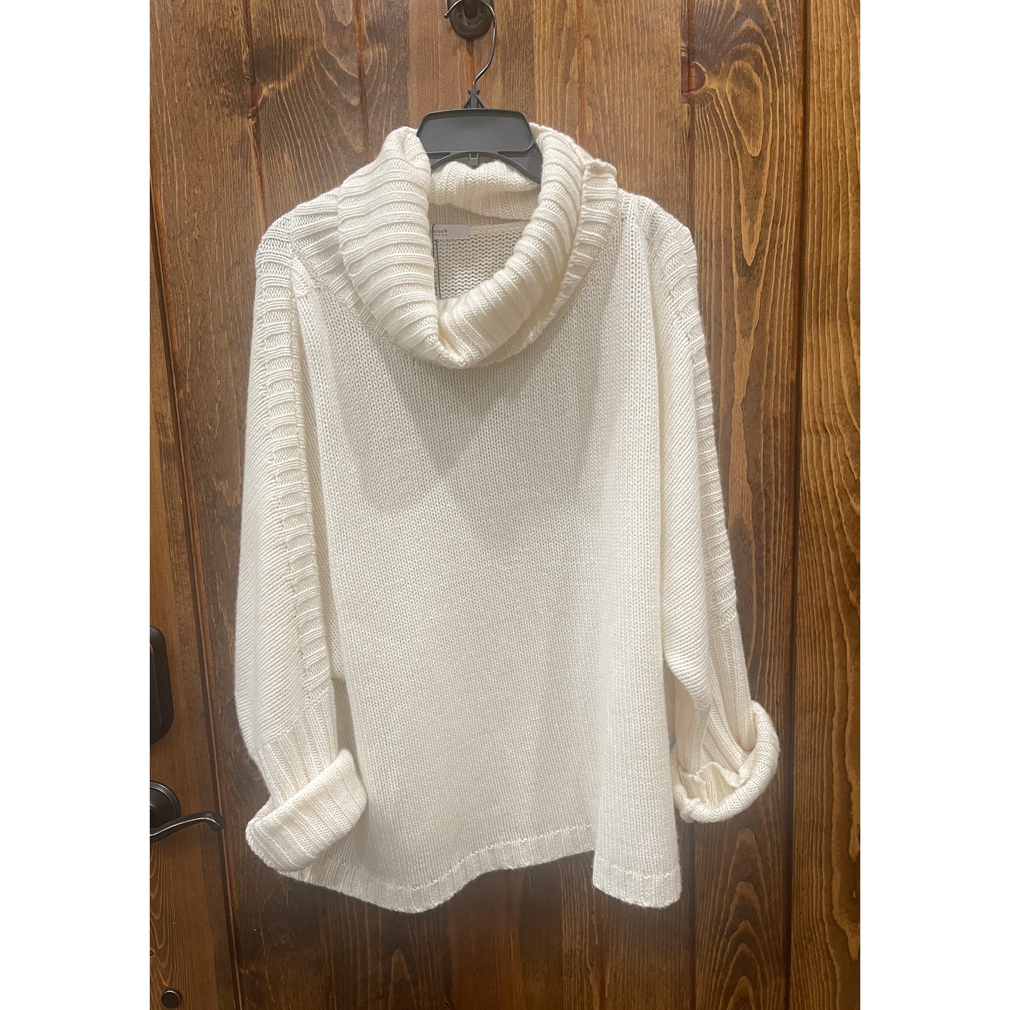 Cashmere Bat Sleeve Sweater in Natural (FW25)