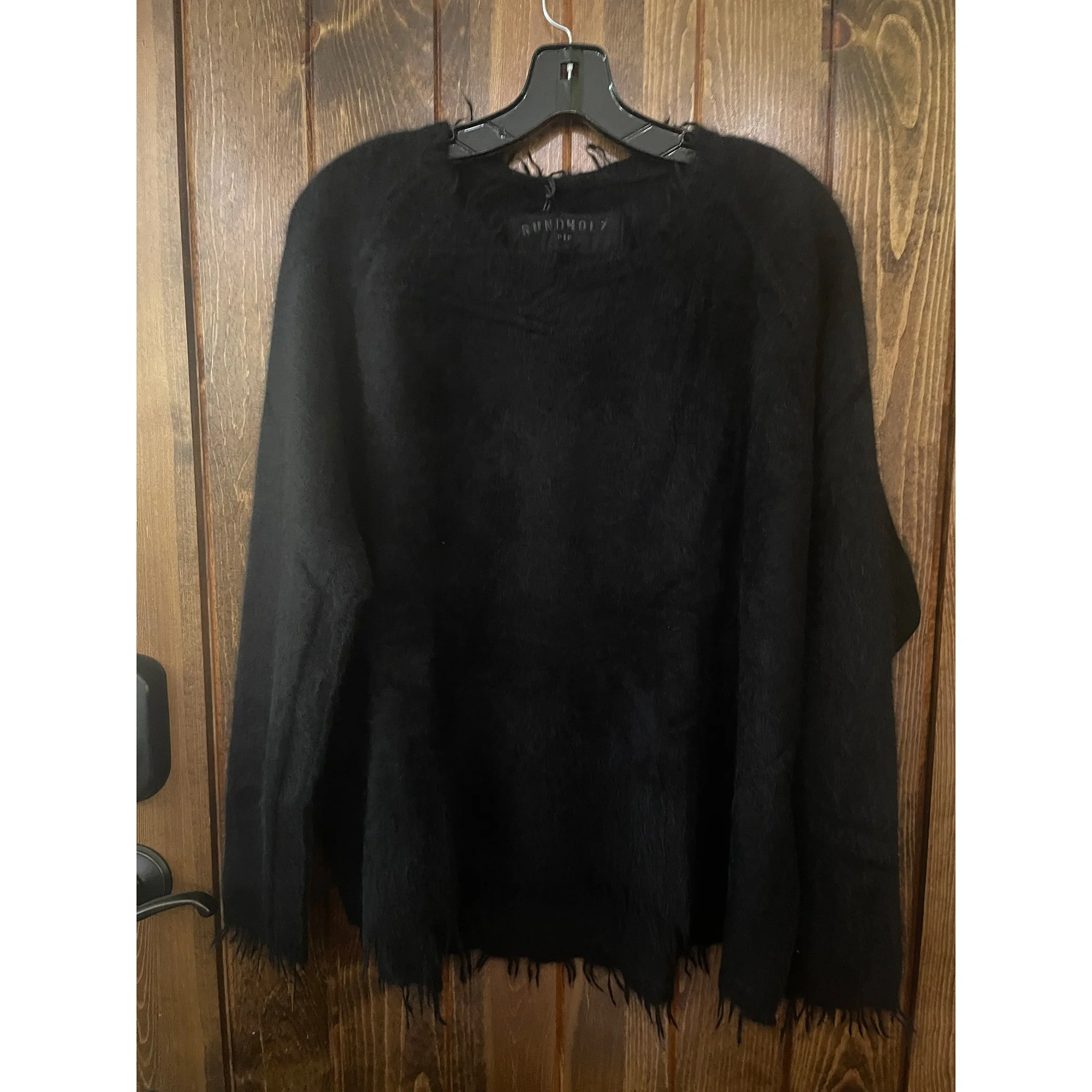 Rundholz_Black_Sweater.jpg