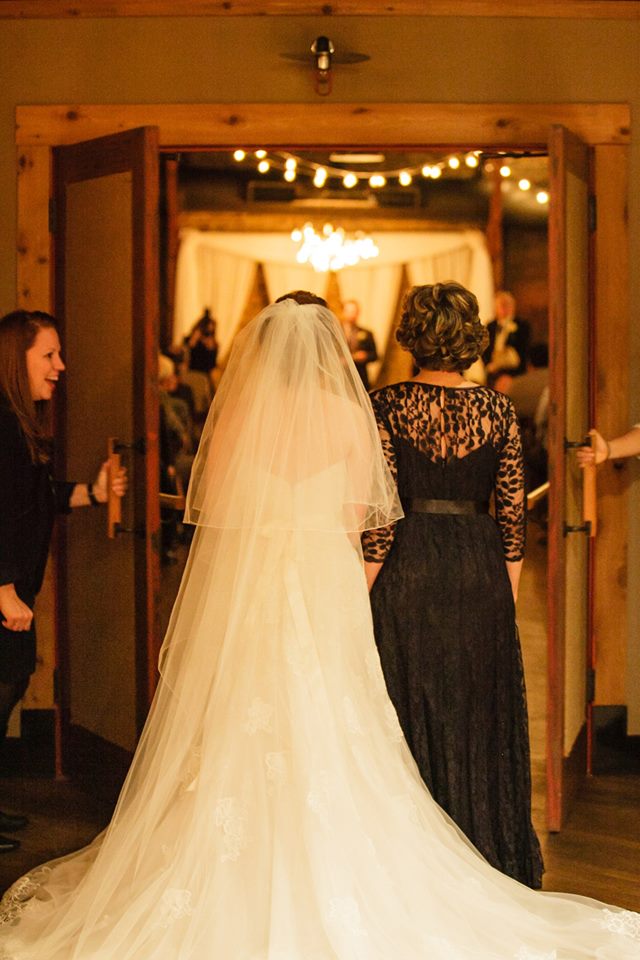 Devon_Ashton_Houston_Station_Simply_Yours_Weddings_Bride_Aisle_Kristin_Vanzant_Photography.jpeg