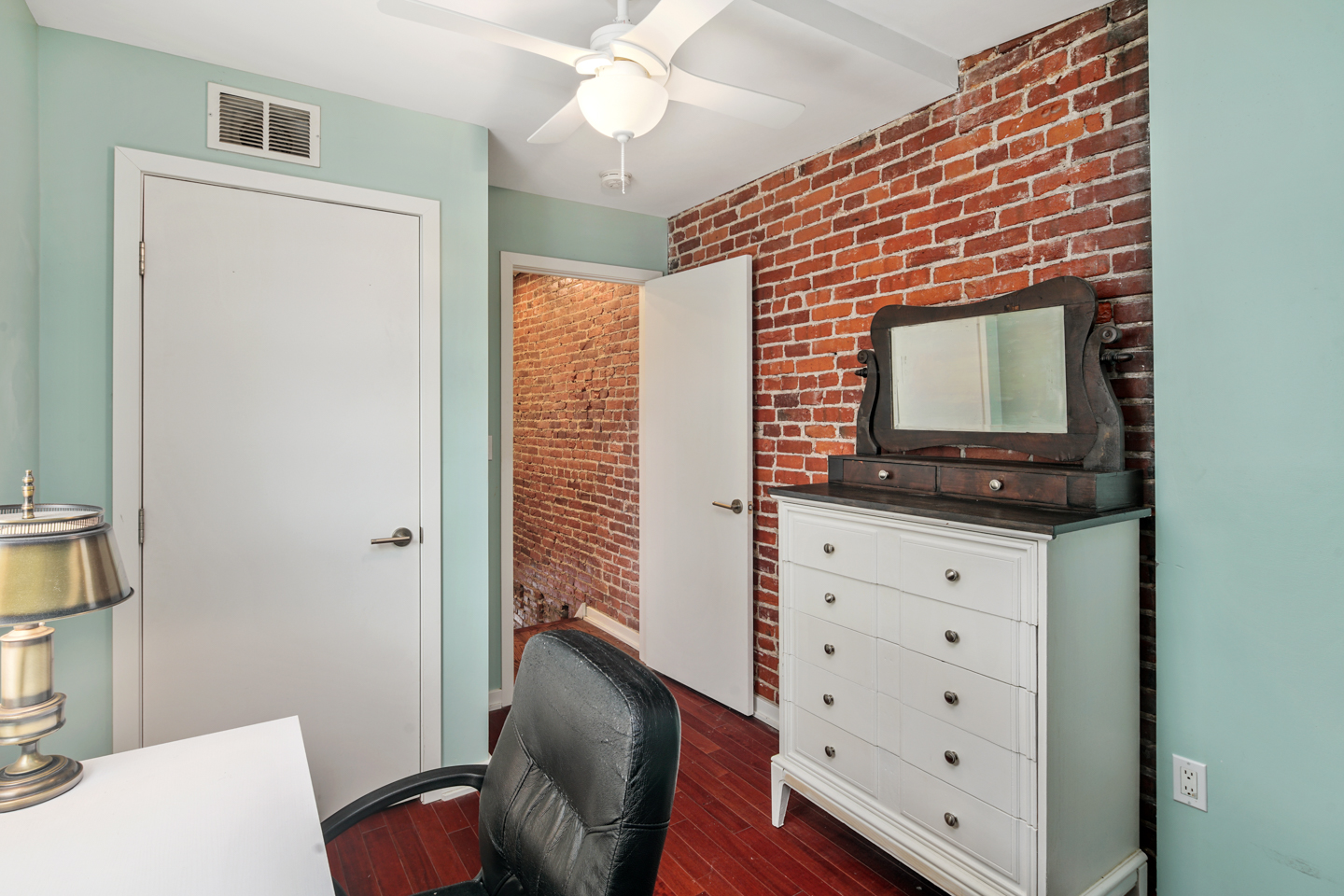 2515 E Boston St-MLS-12.jpg