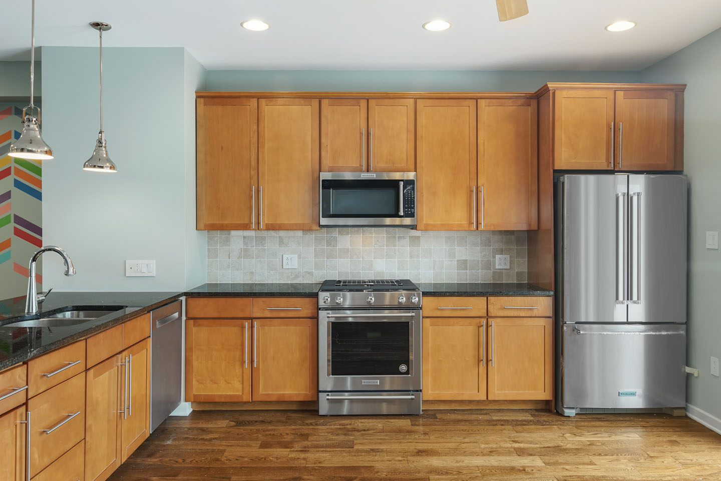 1121 E Palmer St-MLS-8.jpg