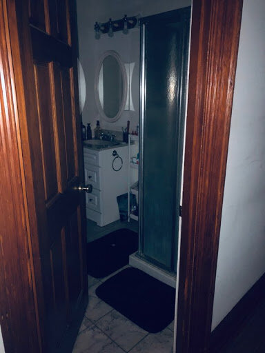 bathroom-second-floor-1.jpg