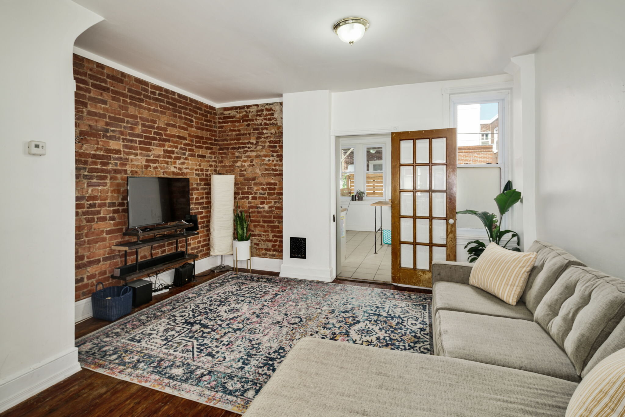 3156 Miller St-Full-1.jpg