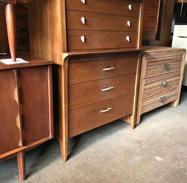 Vintage Furniture Shopping in Philly — Philly Home Girls