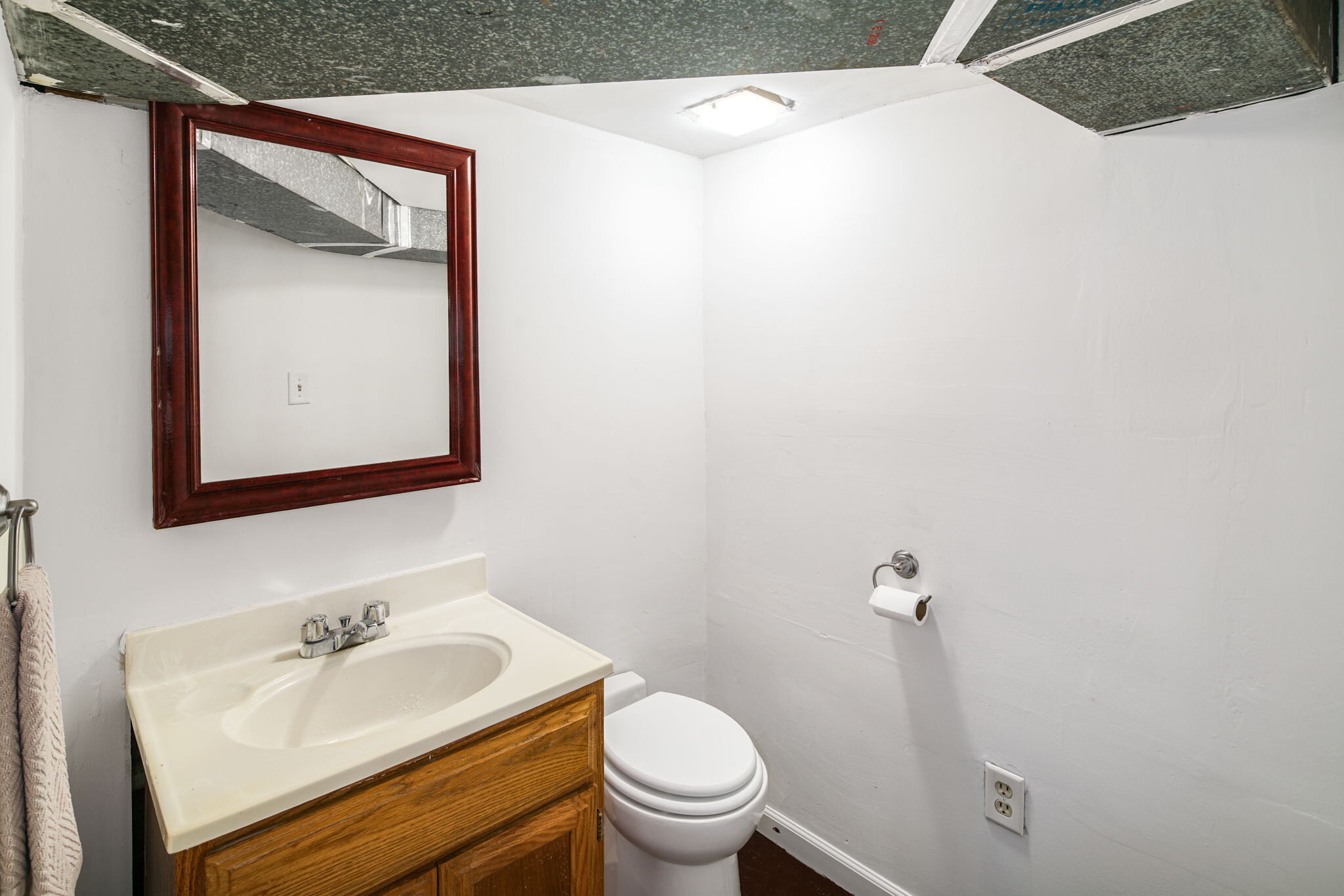 12-web-or-mls-1509 E Hewson St-Full-12.jpg