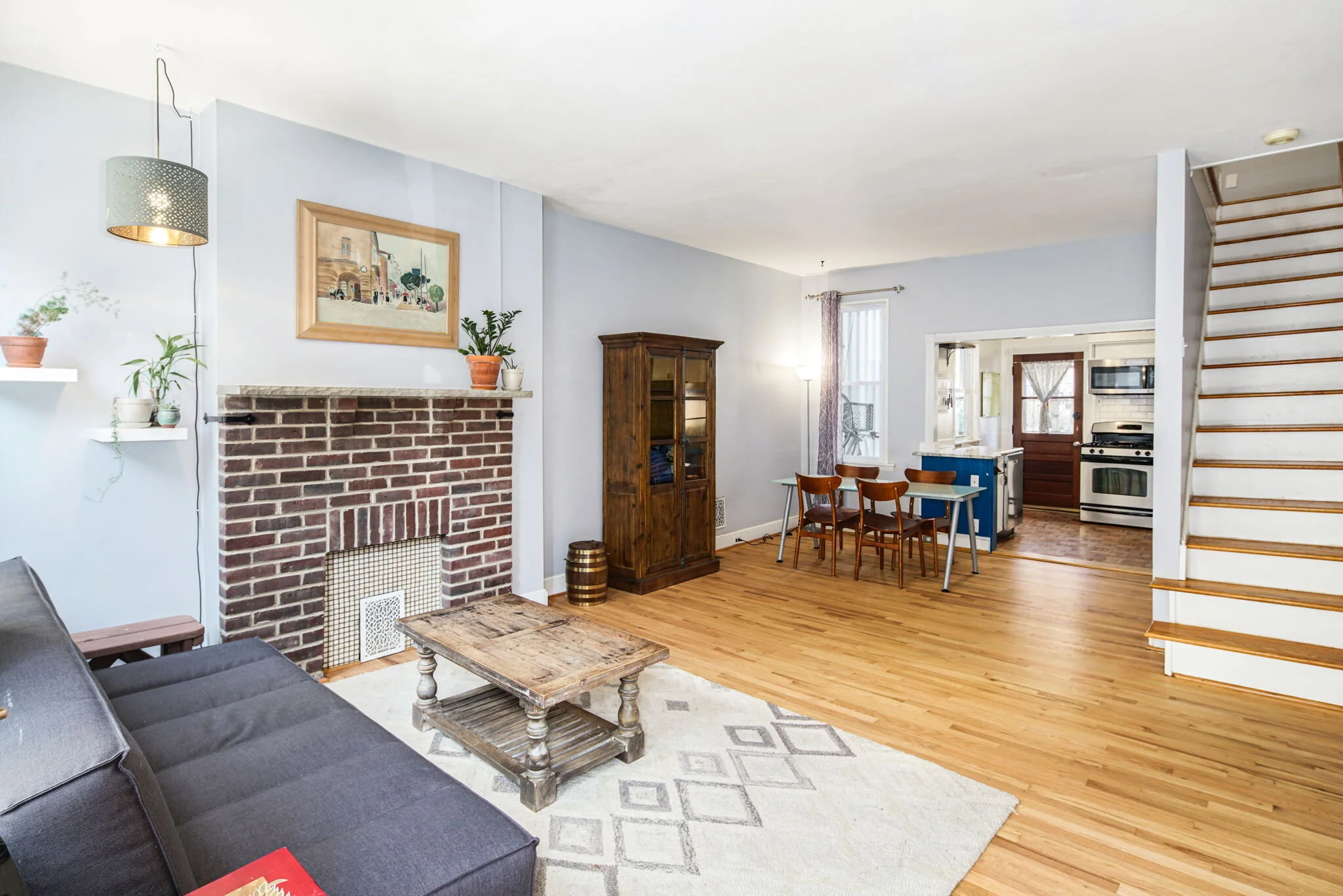 Rachel Shaw helped sell our house in 25 days (from listing to settlement)!