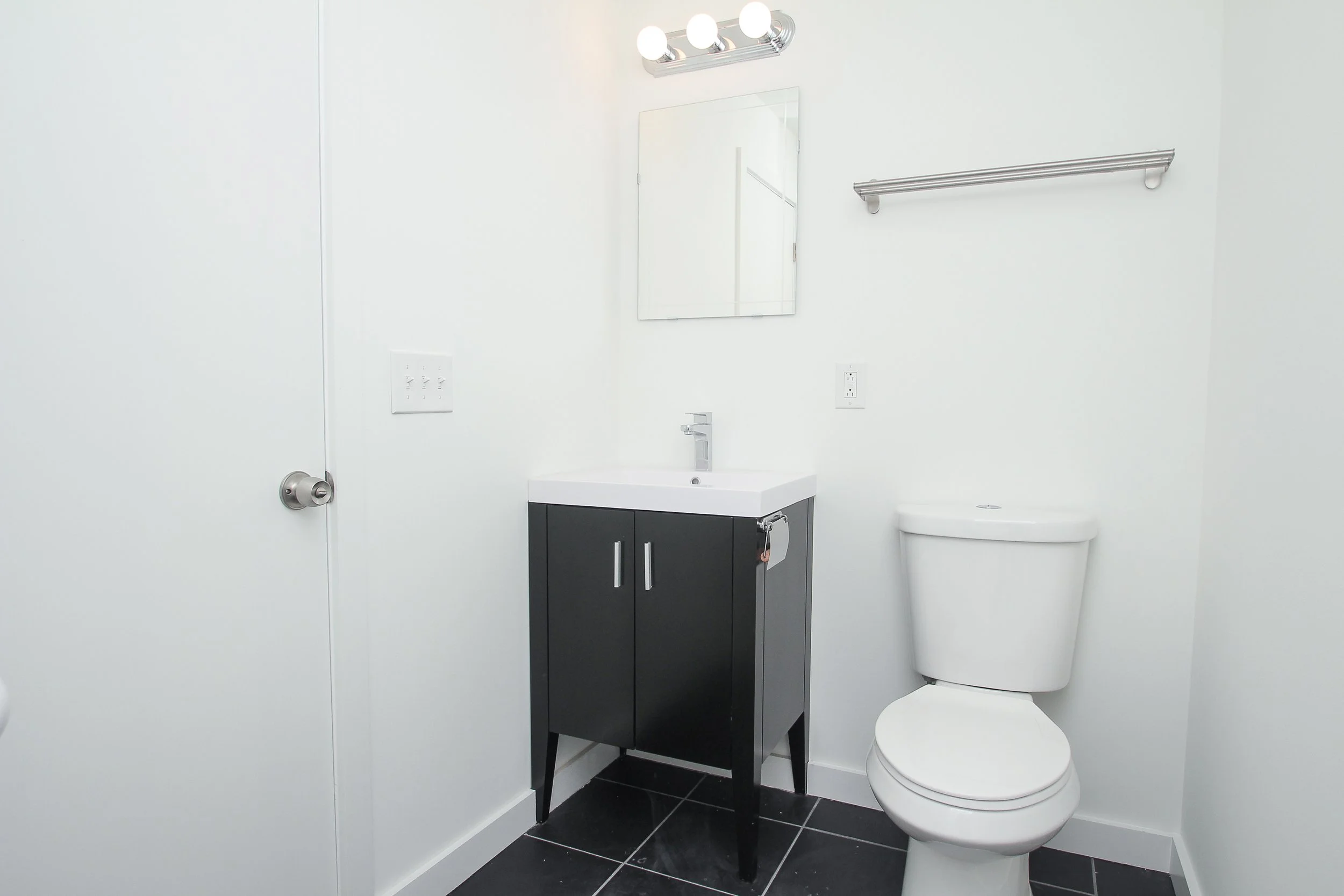 bathroom e f and g.jpg