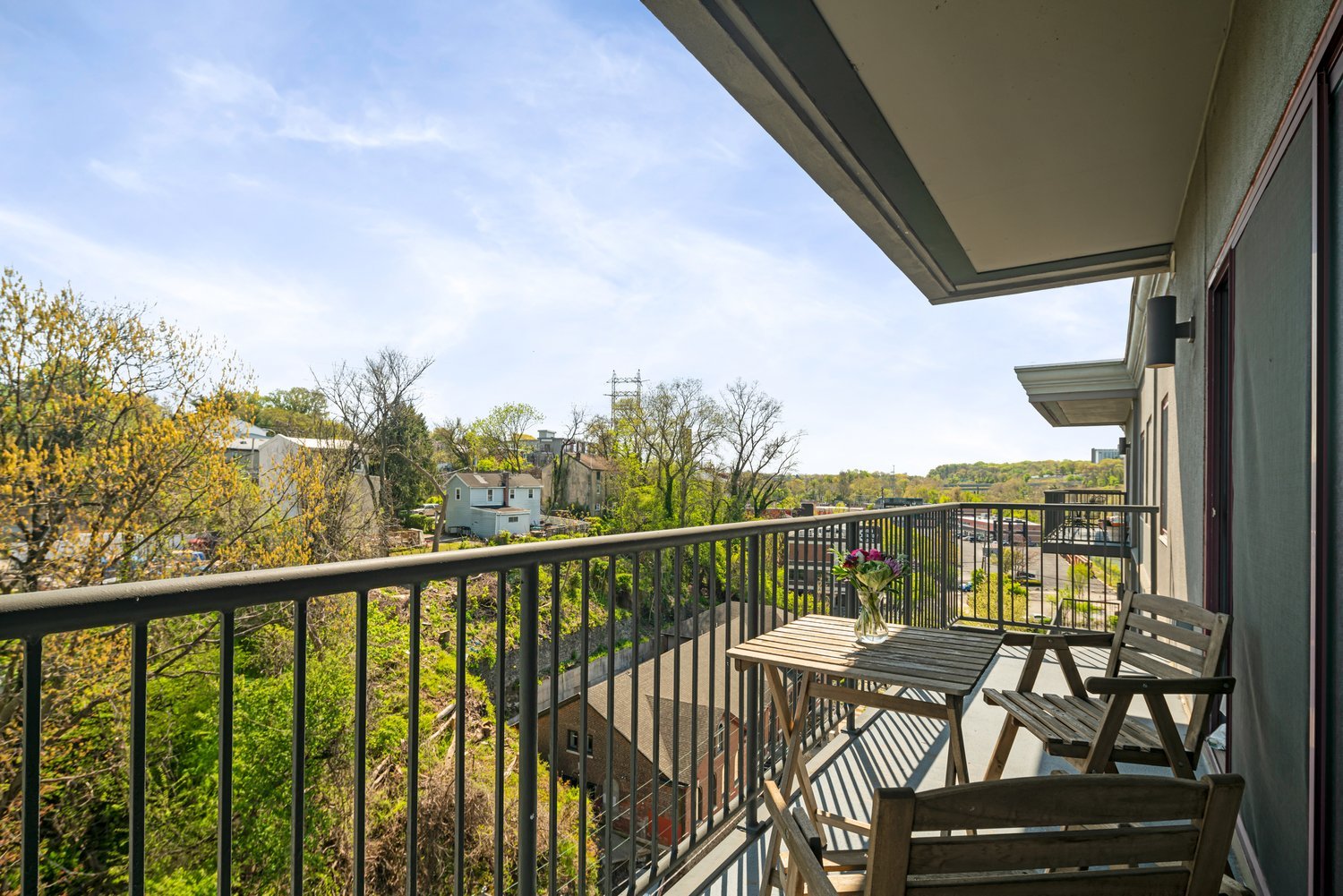 We clearly saw that Melissa wanted to help us and always counseled us with the facts, no false promises