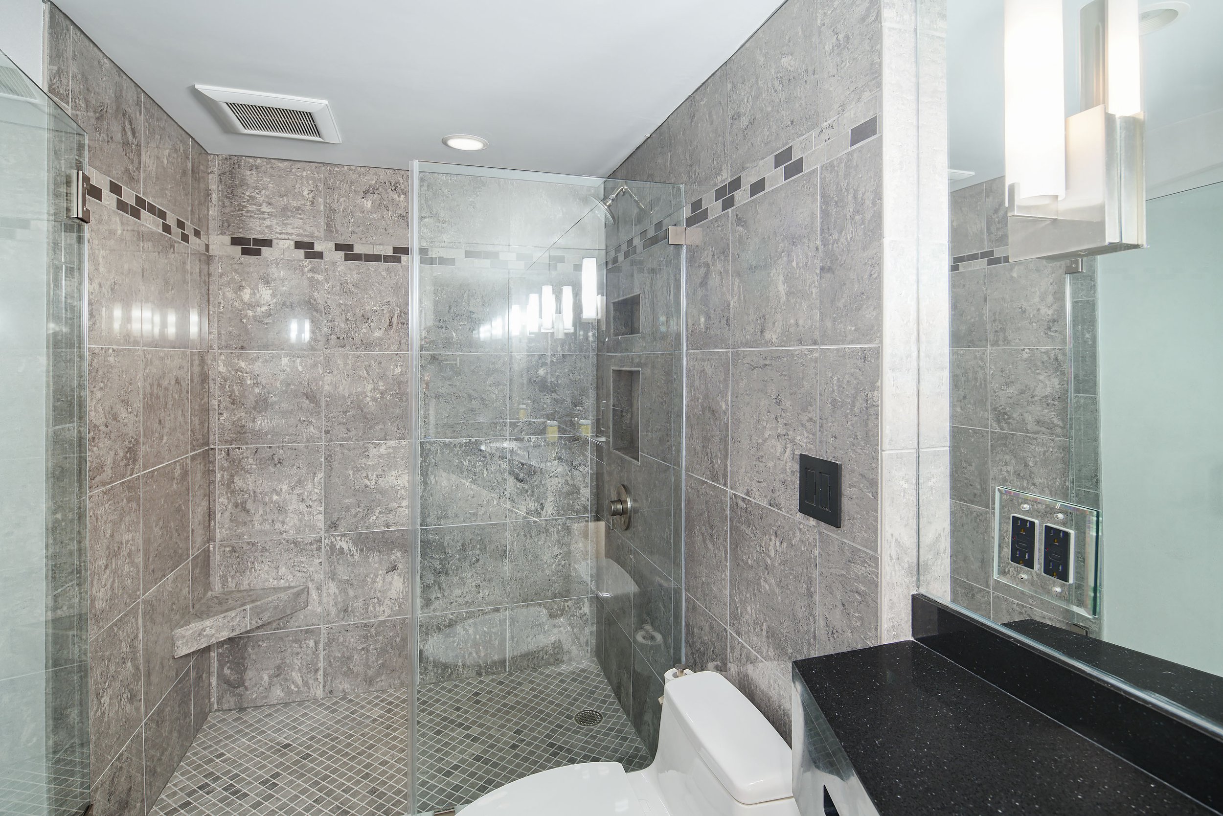 604 S Washington Sq Unit 2212-MLS-14.jpg