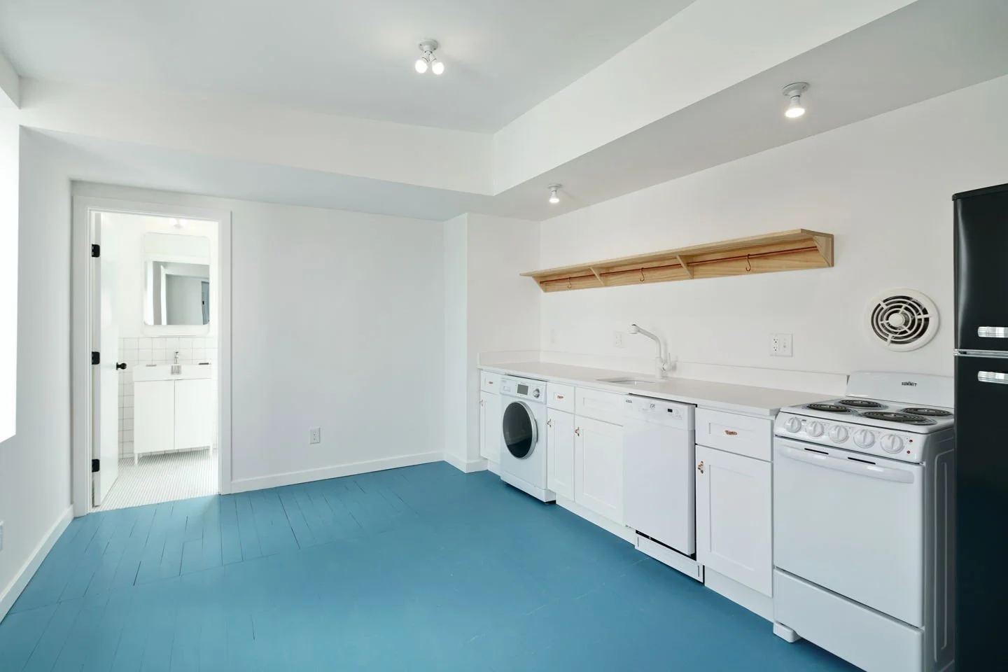 15-mls-2329 Frankford Ave-Full-15.jpg