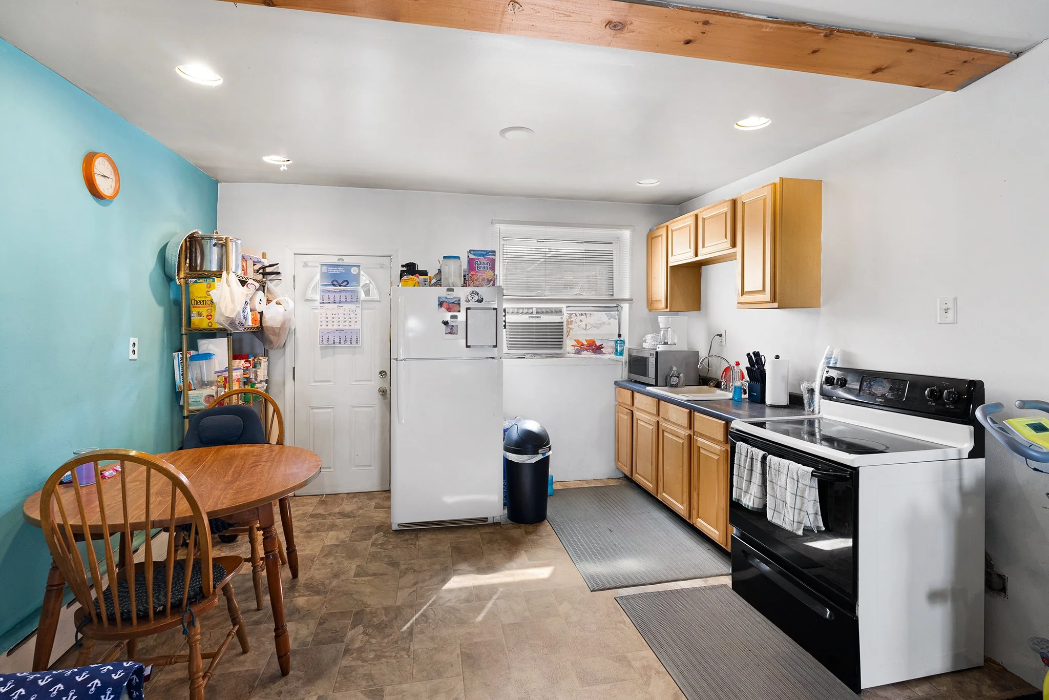 2216 East Albert Street