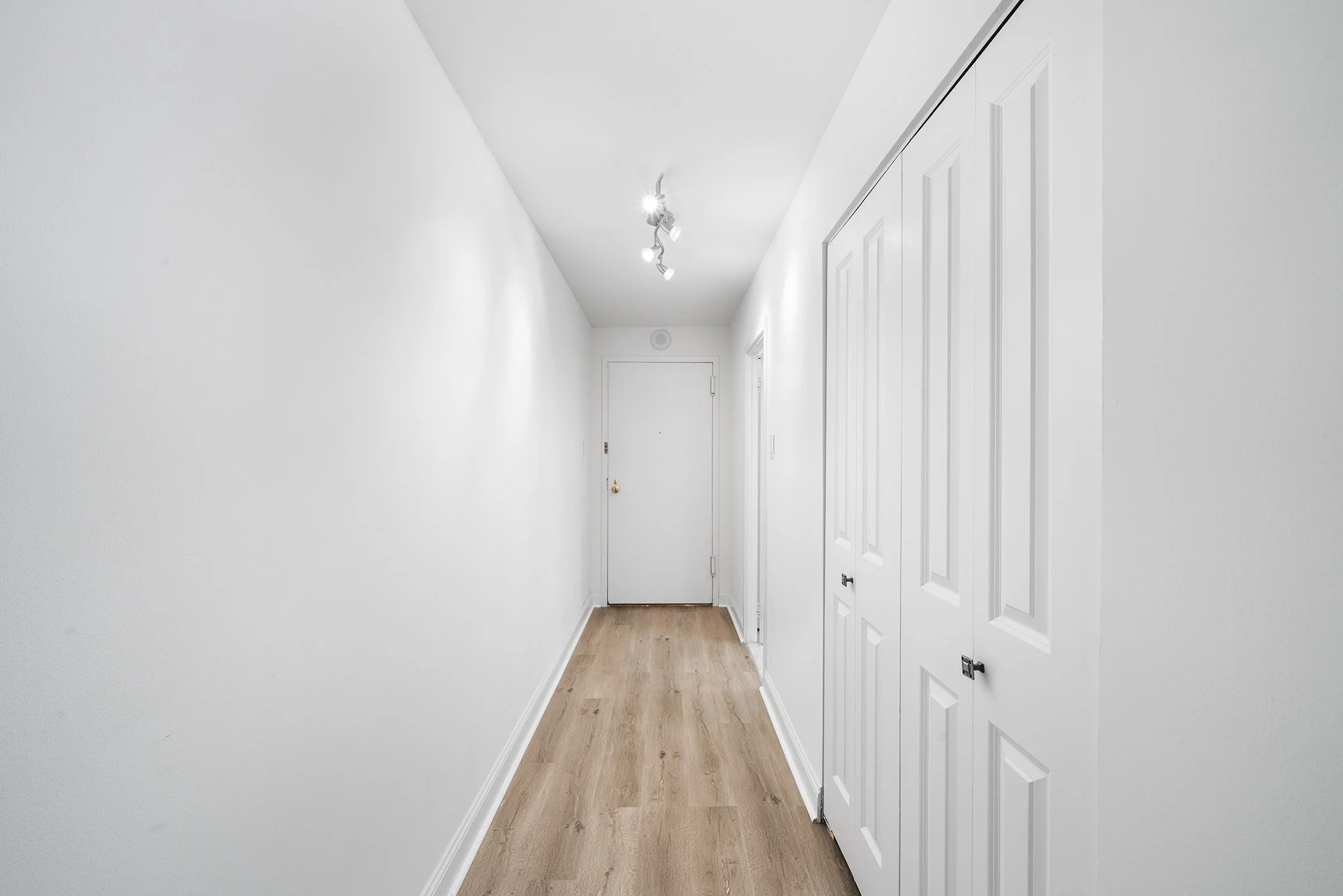 1901 JFK BLVD-APT 911-10.jpeg