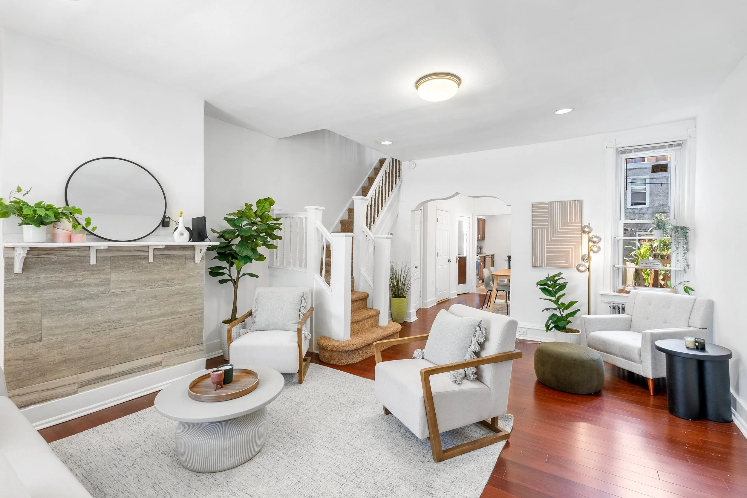 I really lucked out that a friend referred me to Rachel and it turned out that she and her team are amazing!