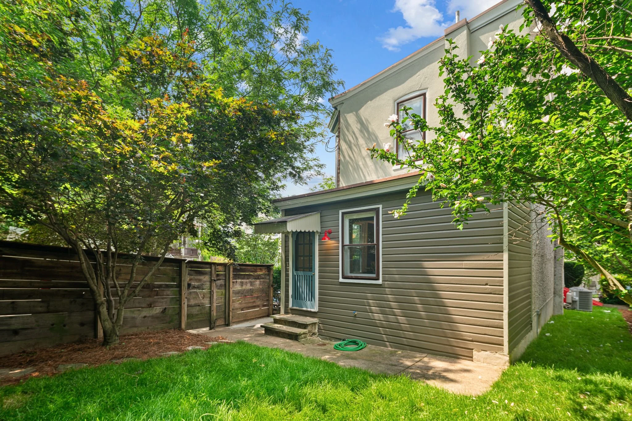 4403 Dexter St-Full-28.jpg