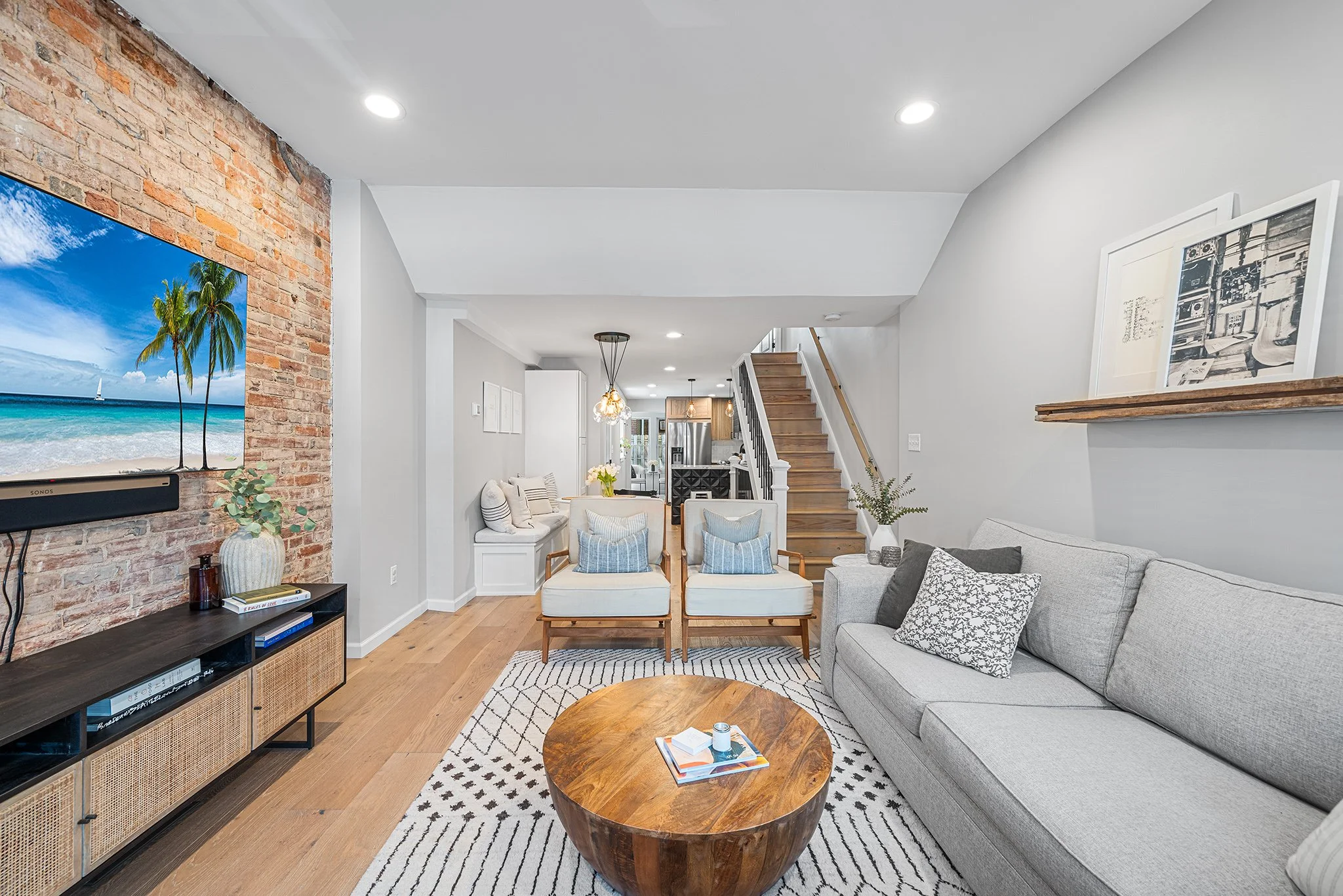 2218 E Gordon St-05.jpeg