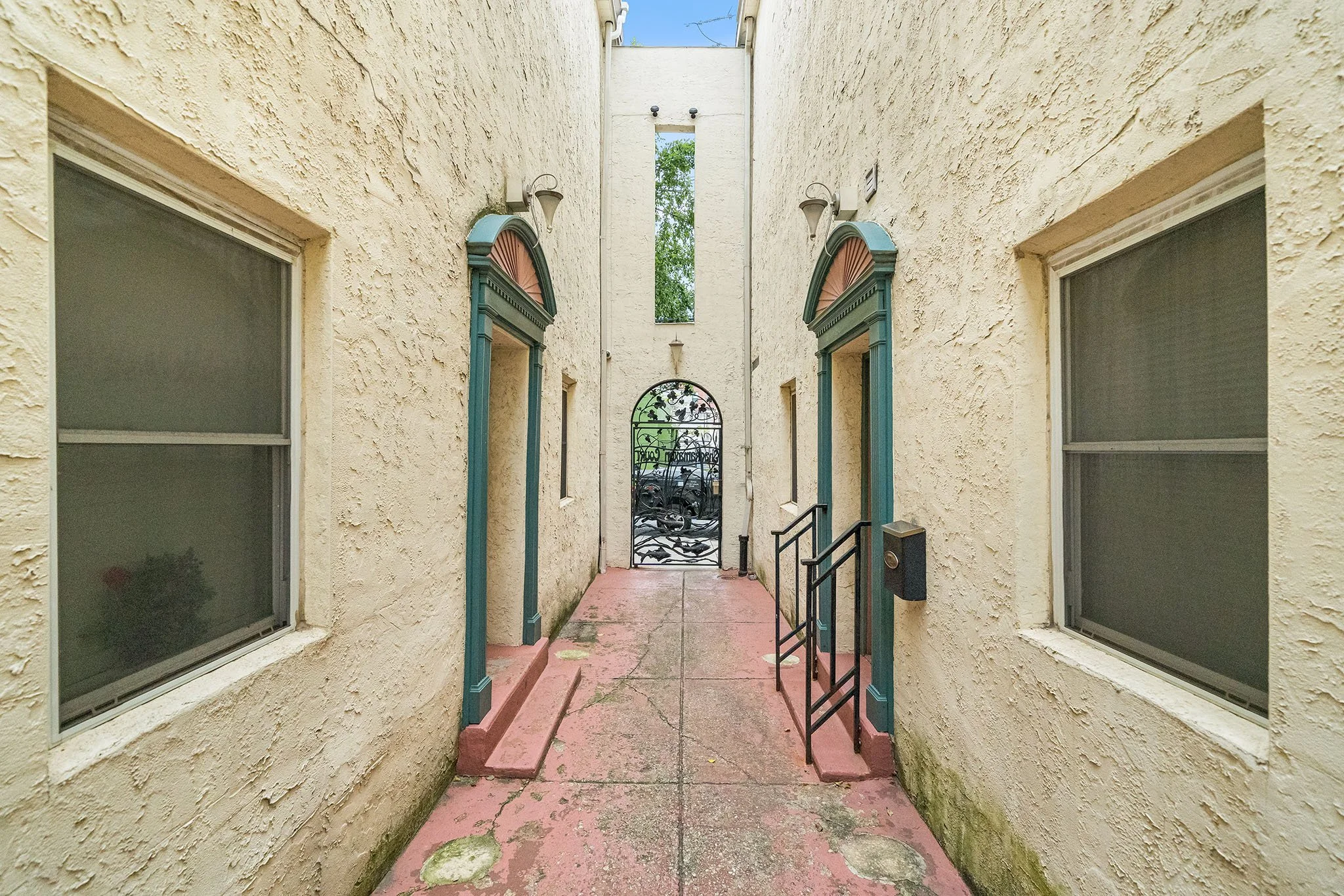1221 Shackamaxon St. Unit 13 Philadelphia PA-04.jpg