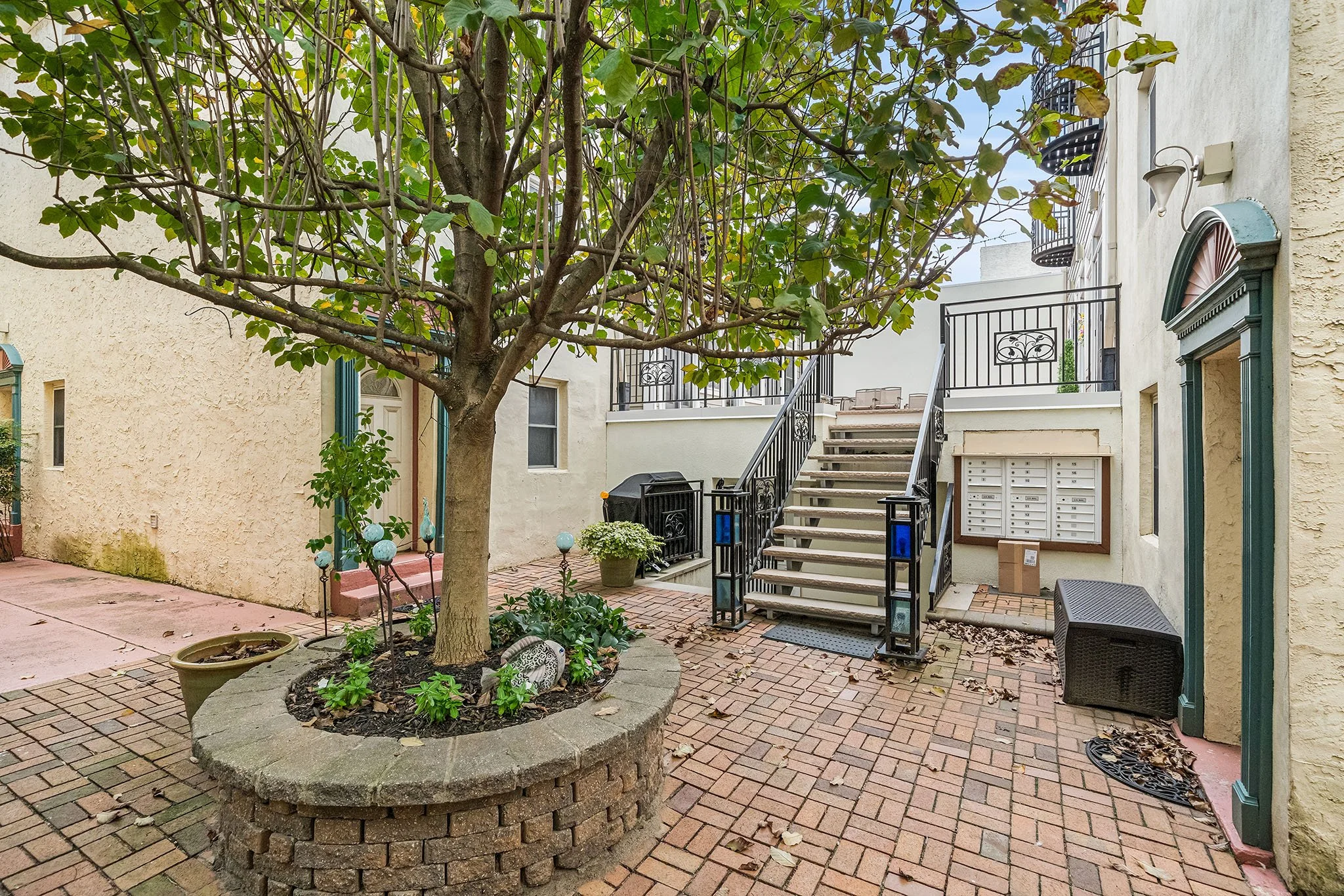 1221 Shackamaxon St. Unit 13 Philadelphia PA-05.jpg