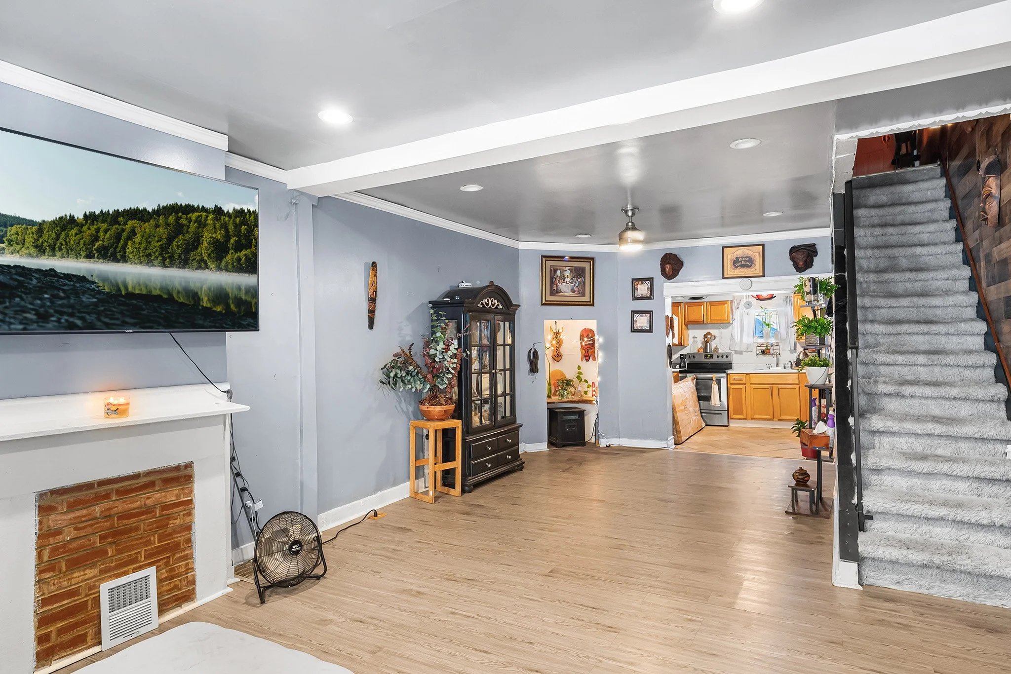2553 W Oakdale St, Philadelphia, PA-06a.jpg